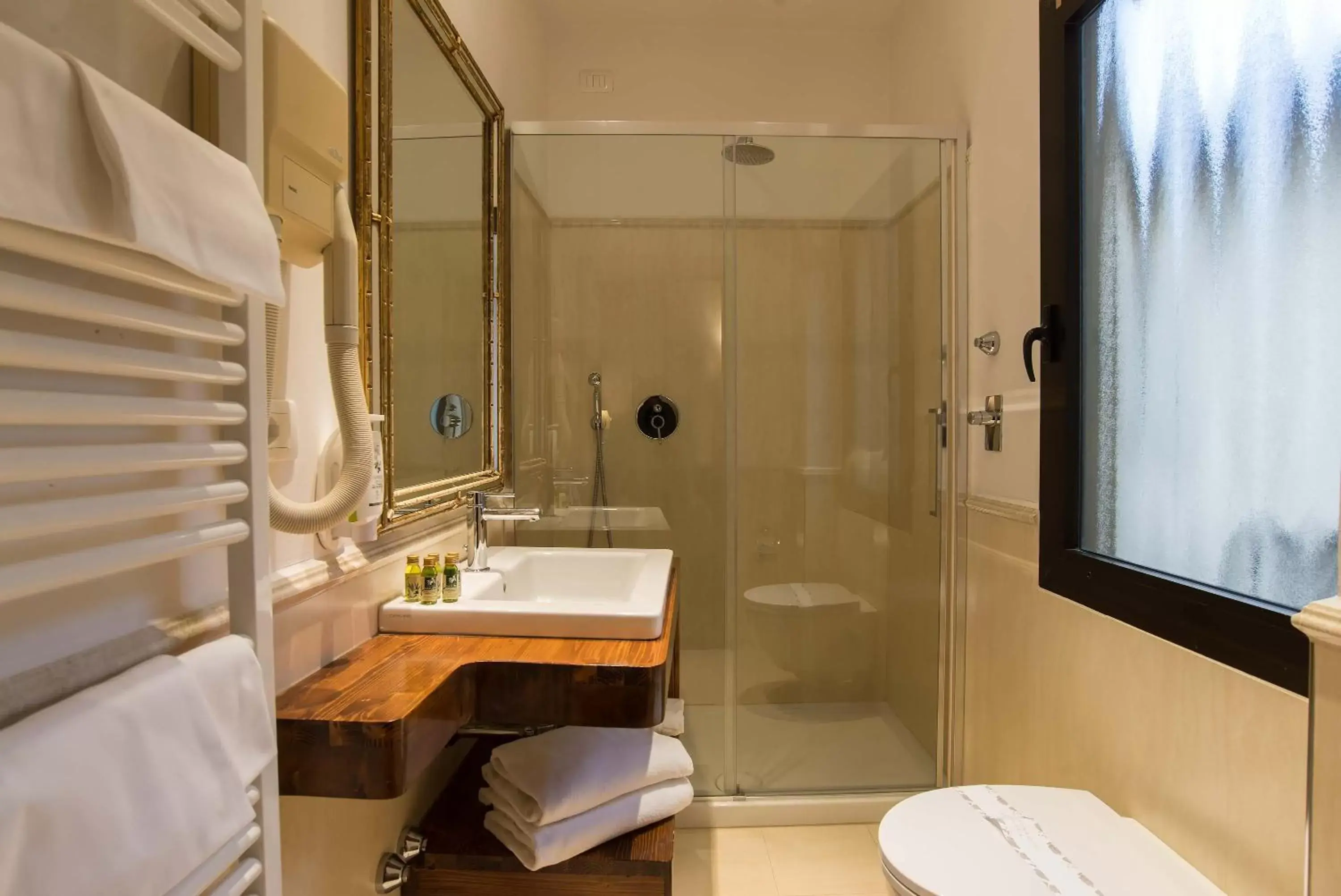Bathroom in Hotel Atlantic Palace