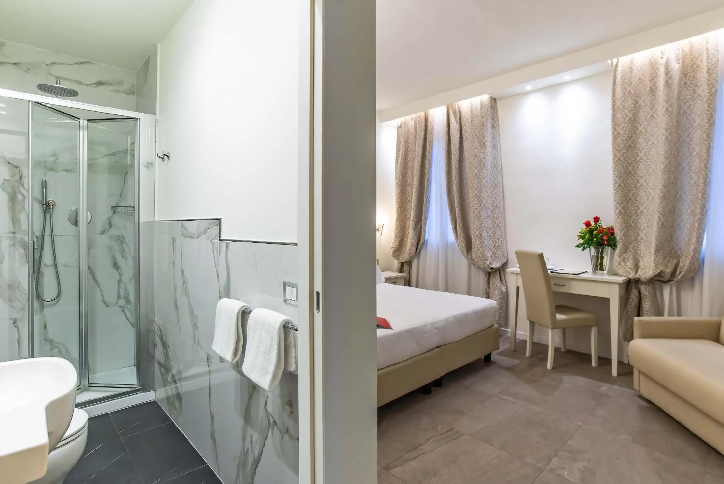 Photo of the whole room, Bed in Hotel Accademia