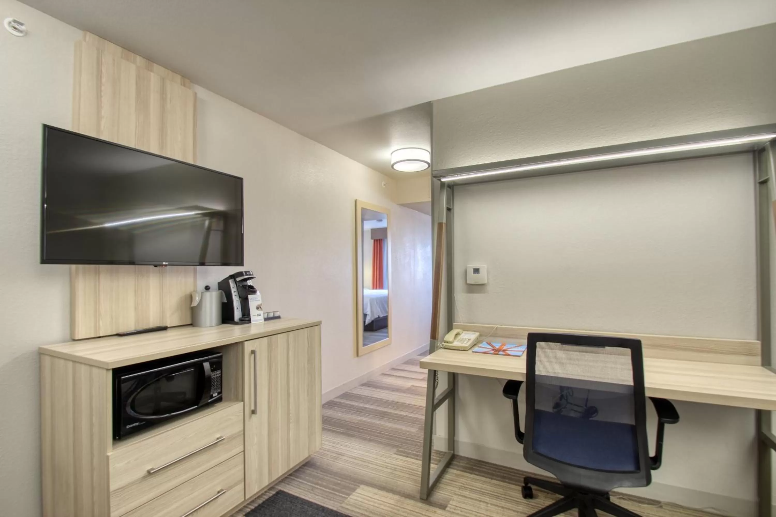 Executive King Suite in Holiday Inn Express Hotel & Suites Milwaukee Airport, an IHG Hotel