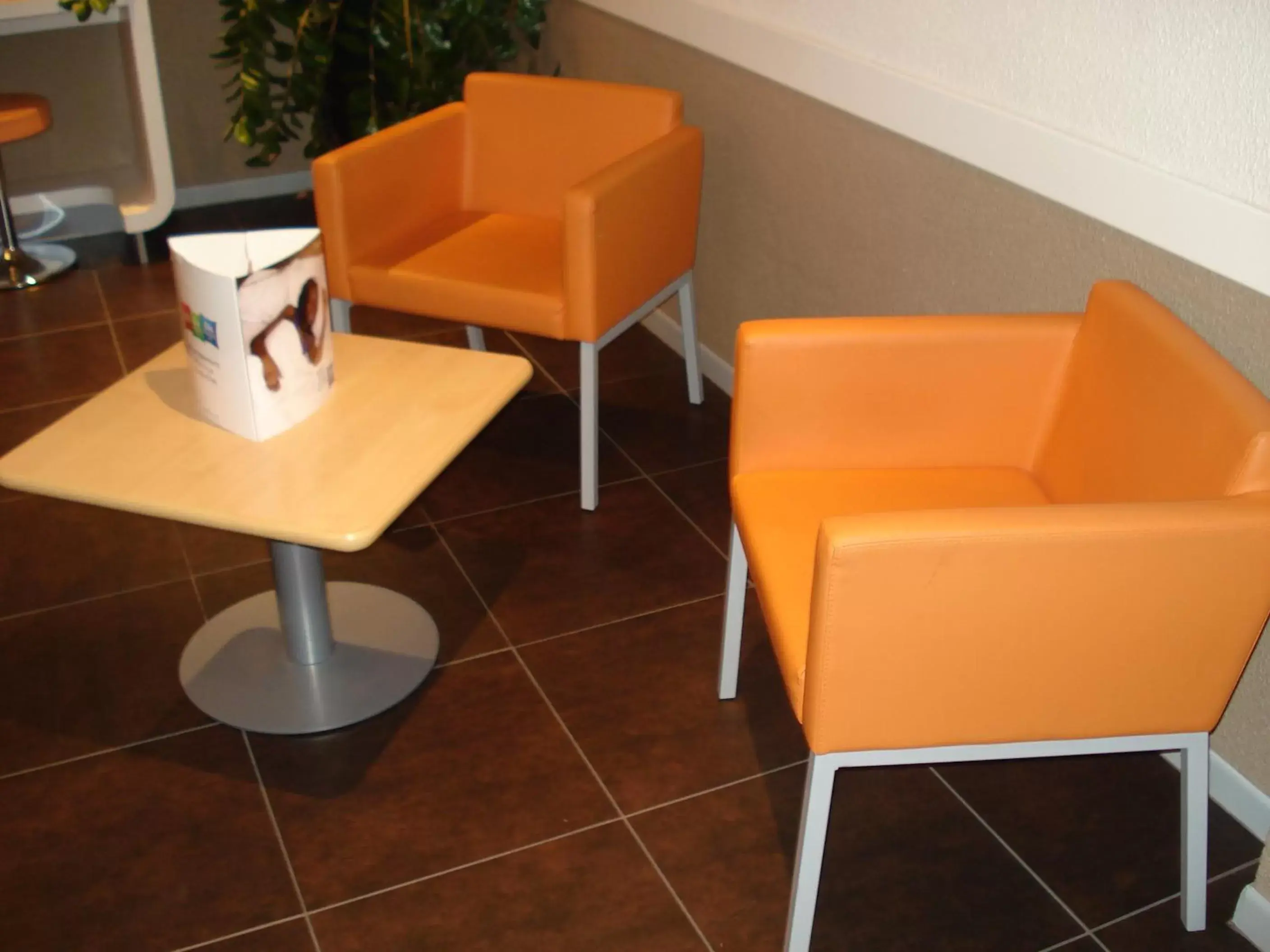 Lobby or reception, Seating Area in ibis budget Narbonne Sud A9/A61