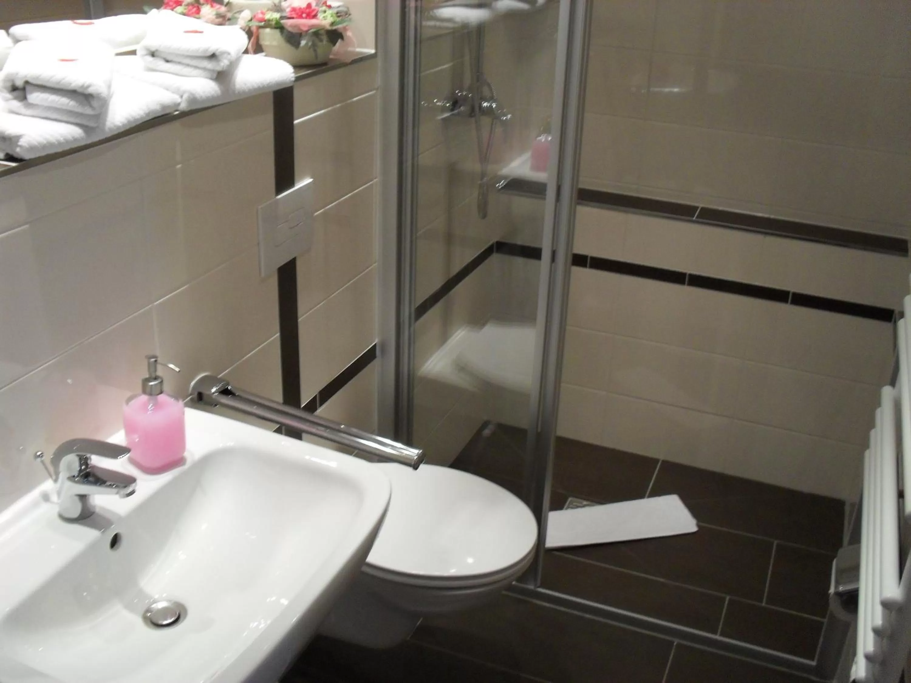 Bathroom in In Piazza