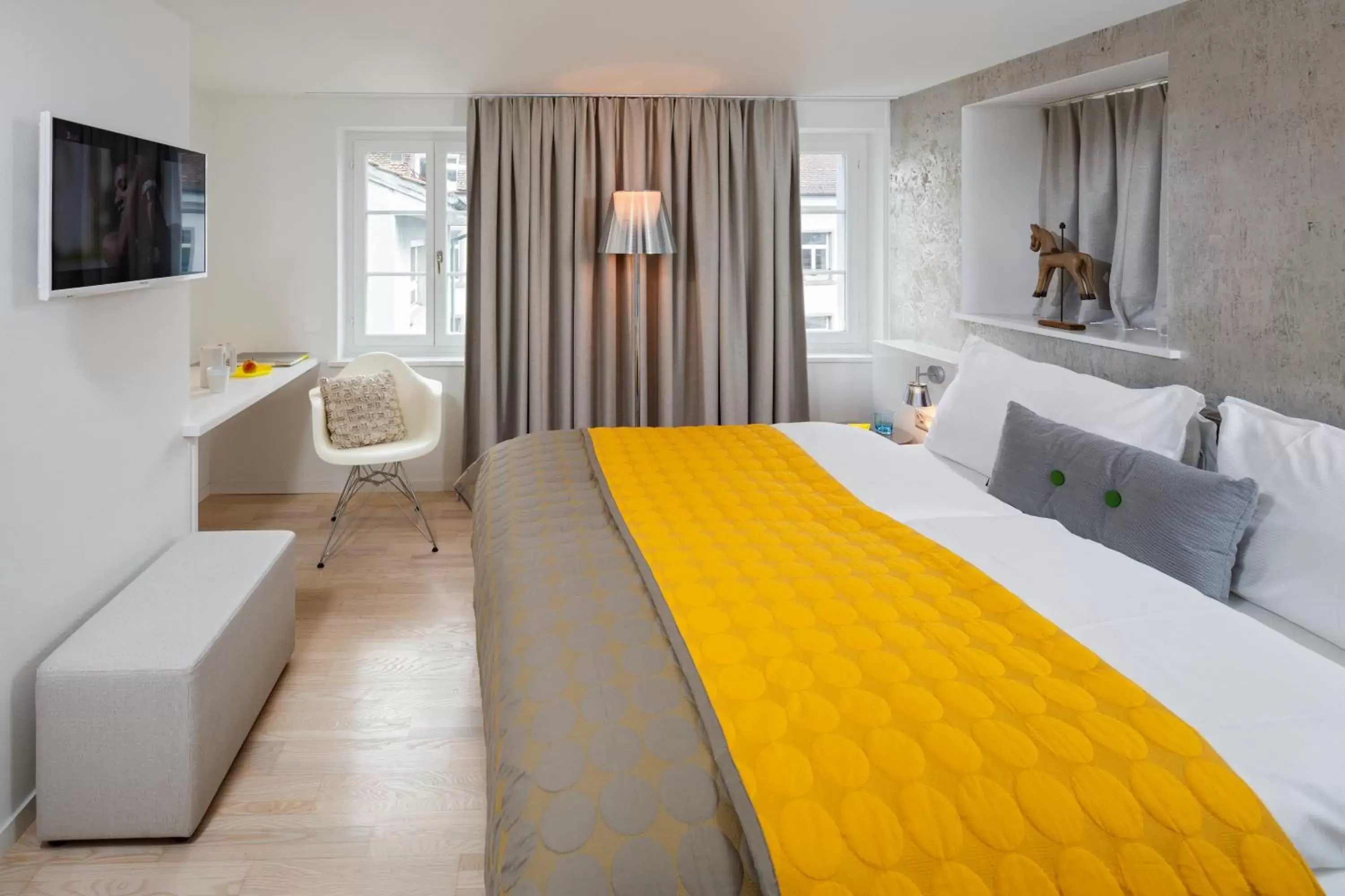 Bed in Hotel Rössli