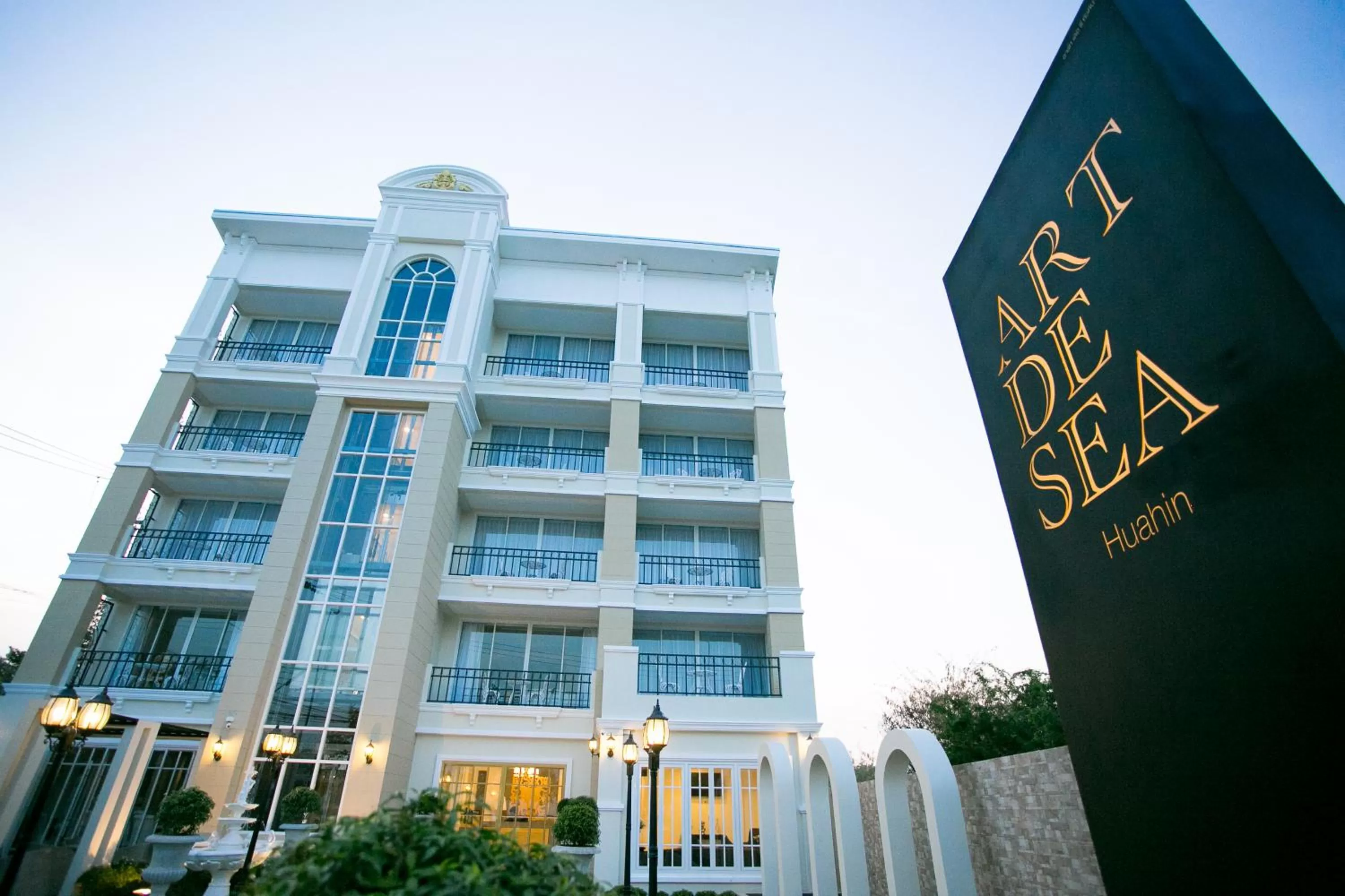 Property logo or sign in Art De Sea Hua Hin