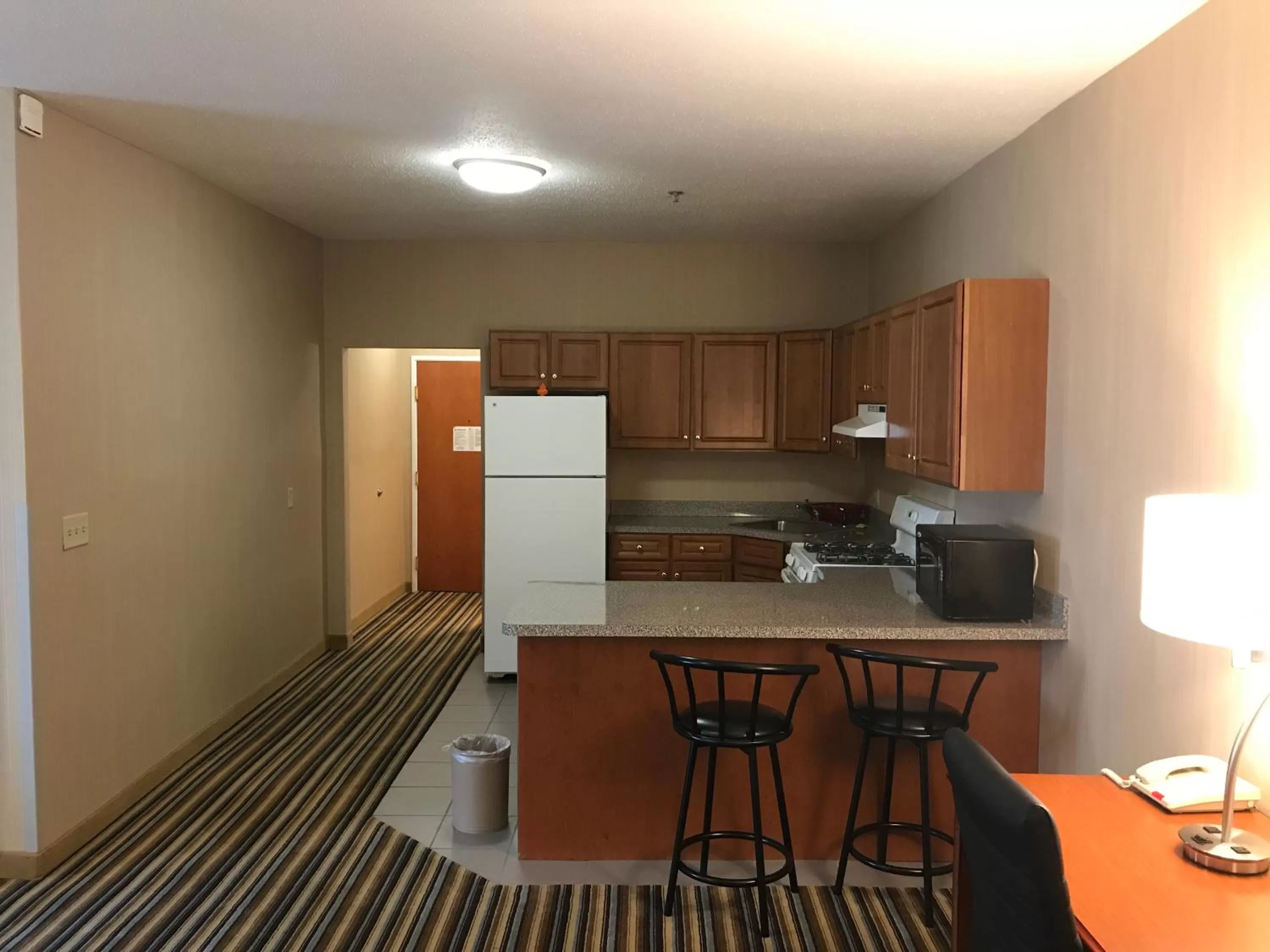 Bedroom in Best Western Plus New England Inn & Suites