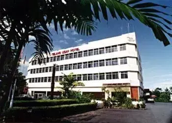 Facade/entrance, Property Building in Telang Usan Hotel Kuching