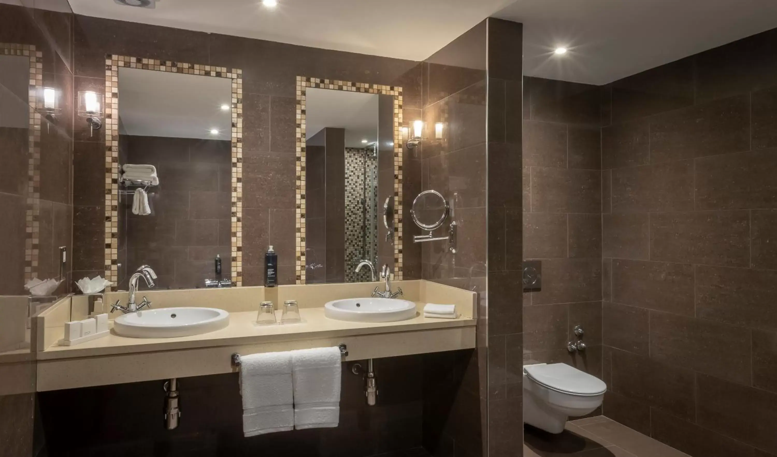 Bathroom in Clayton Hotel Dublin Airport