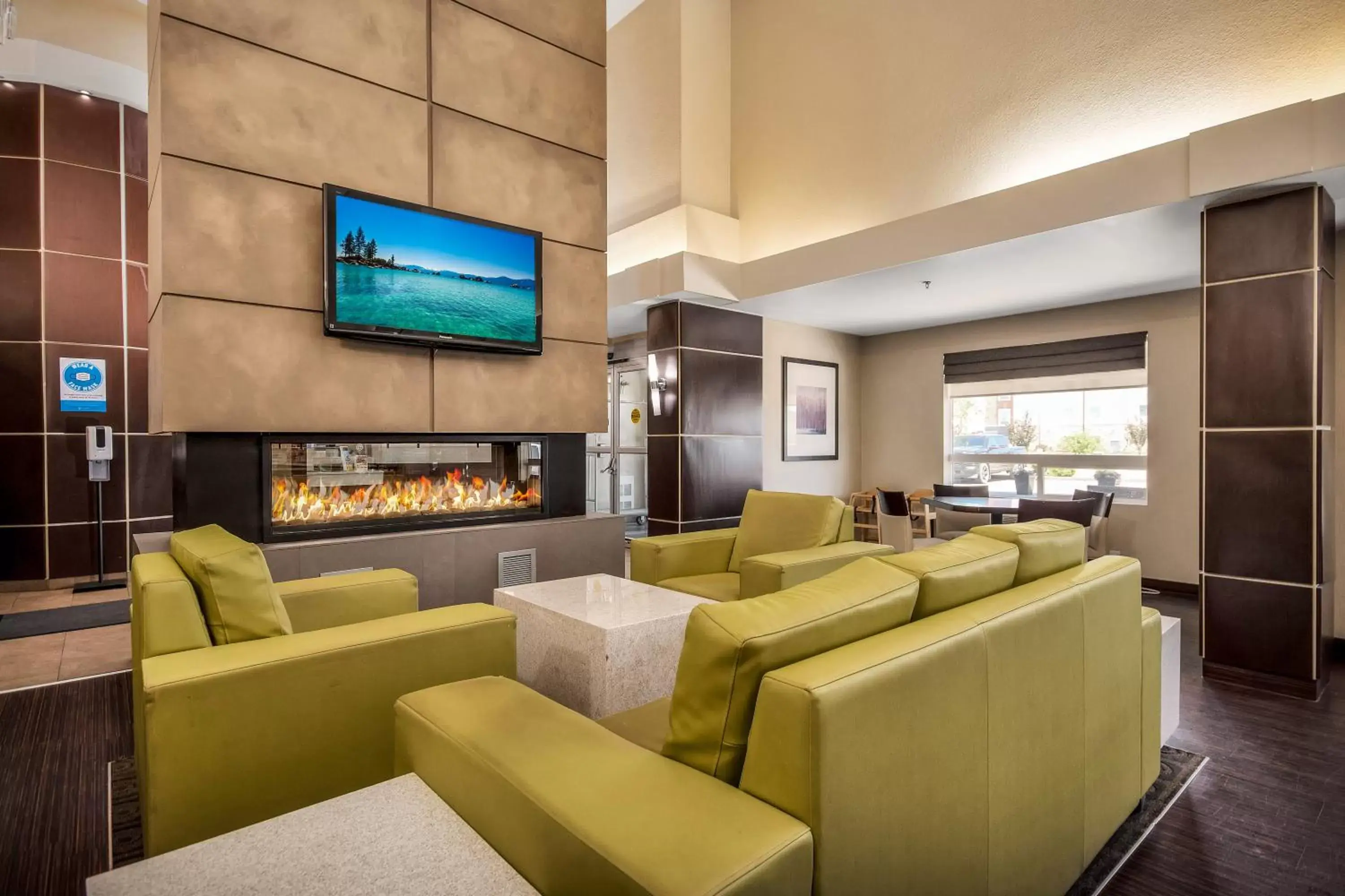 Seating area, Lounge/Bar in HomeSuites by D3H