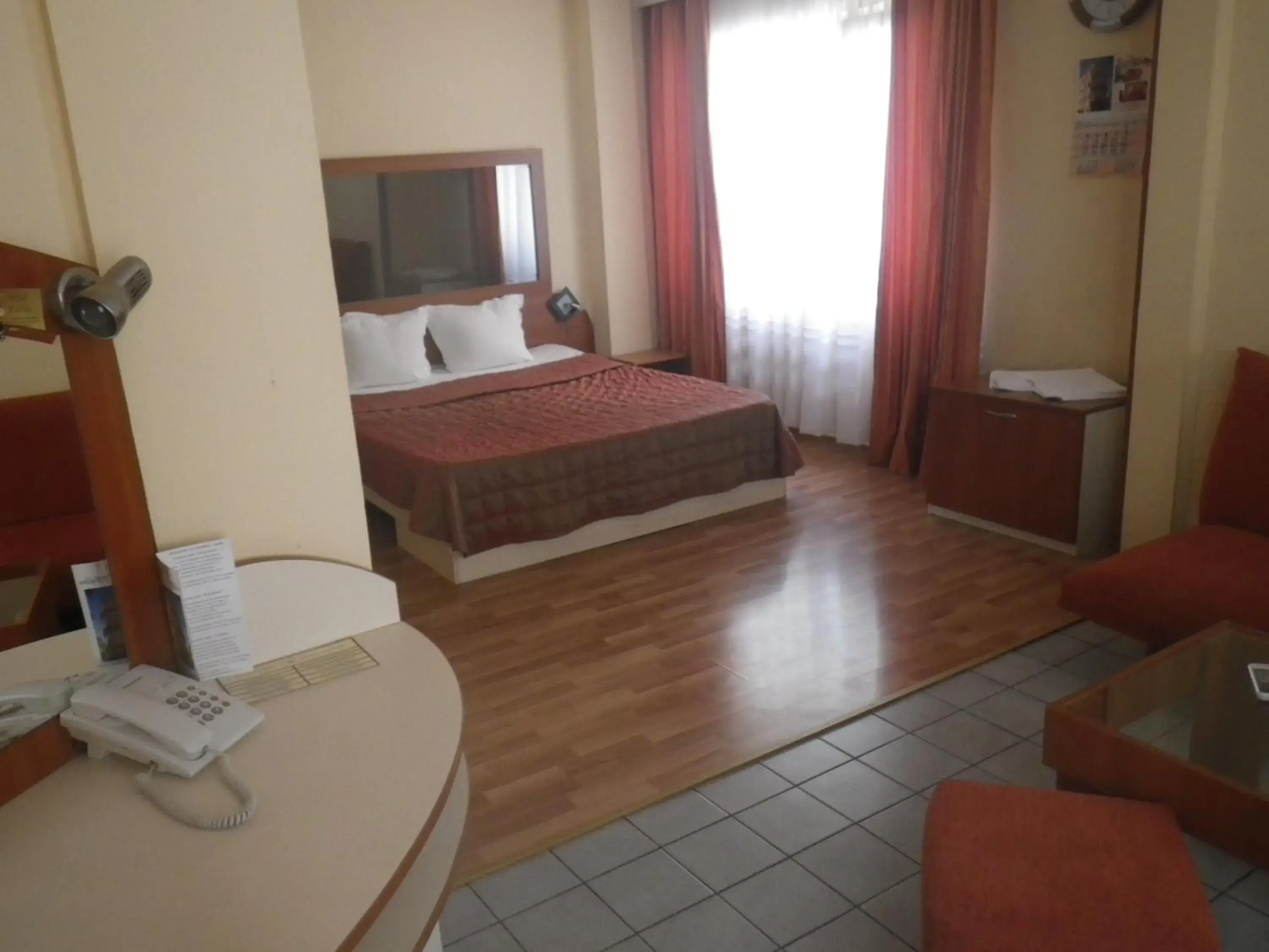 Photo of the whole room, Room Photo in Hotel Palitra