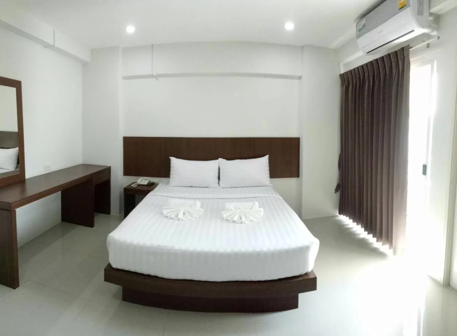 Photo of the whole room, Bed in Nava Grand