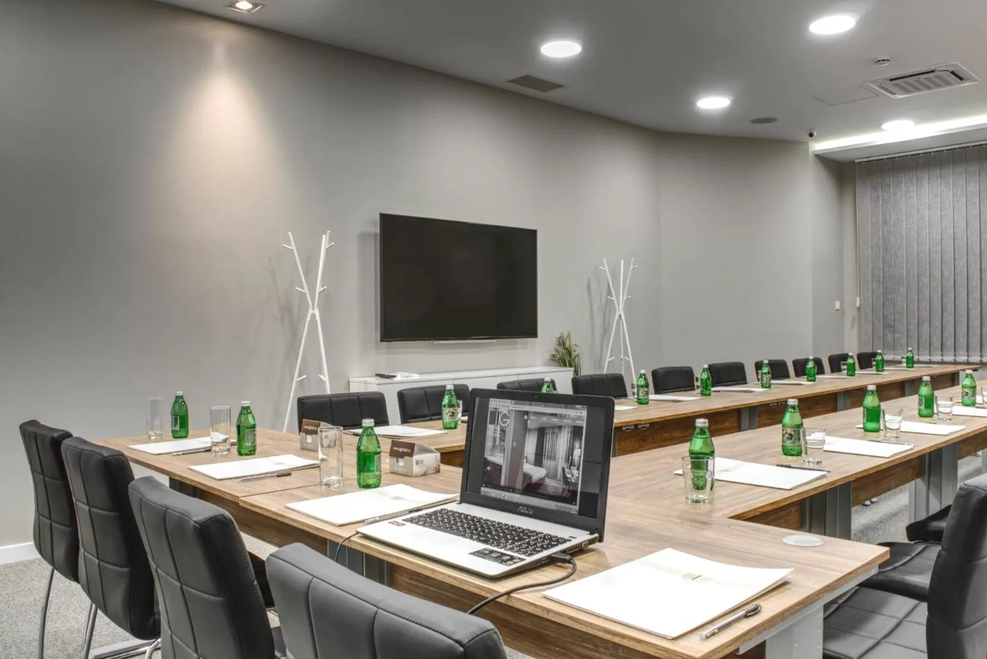 Meeting/conference room in IG Hotel