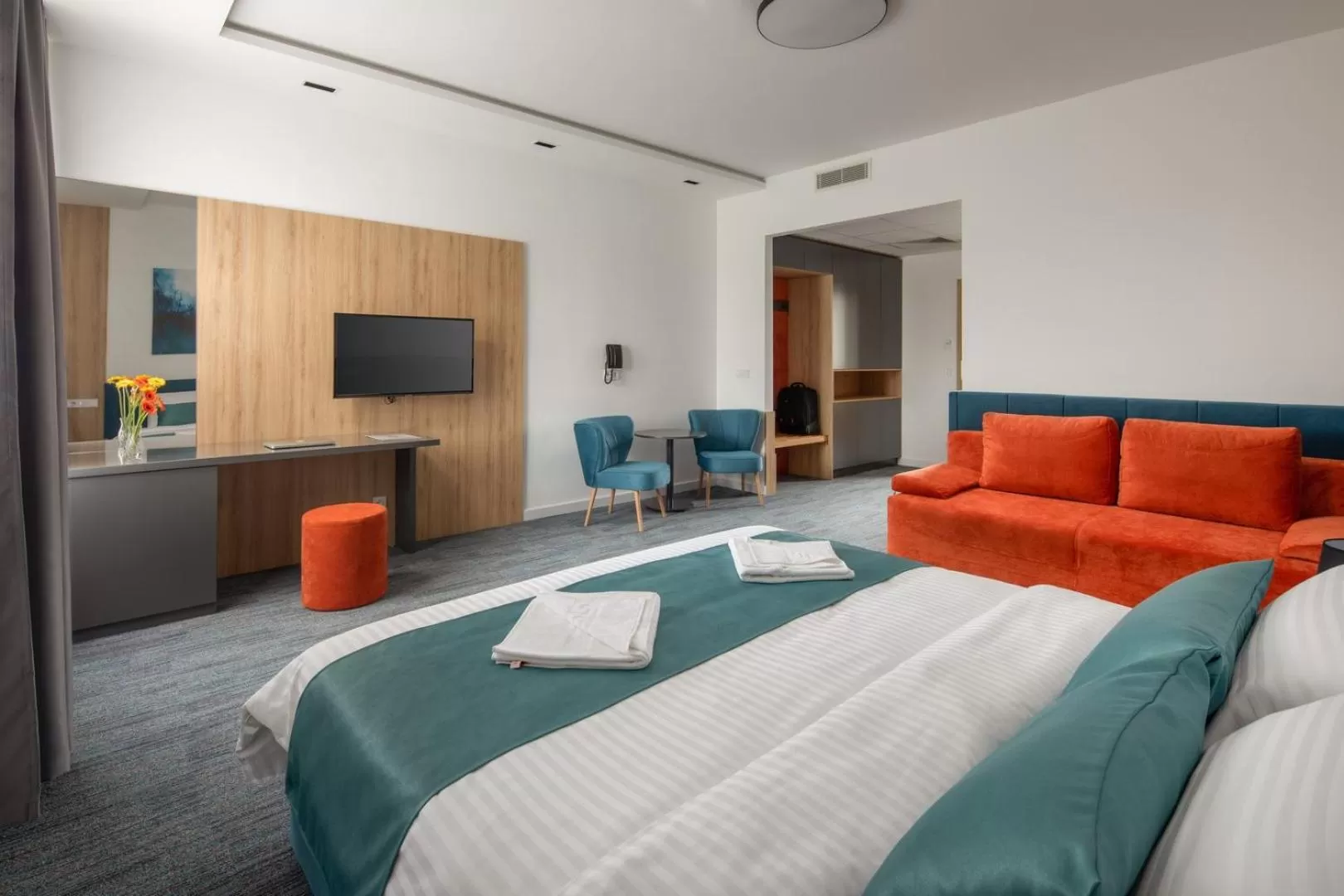 Photo of the whole room, Seating Area in Sziget Hotel