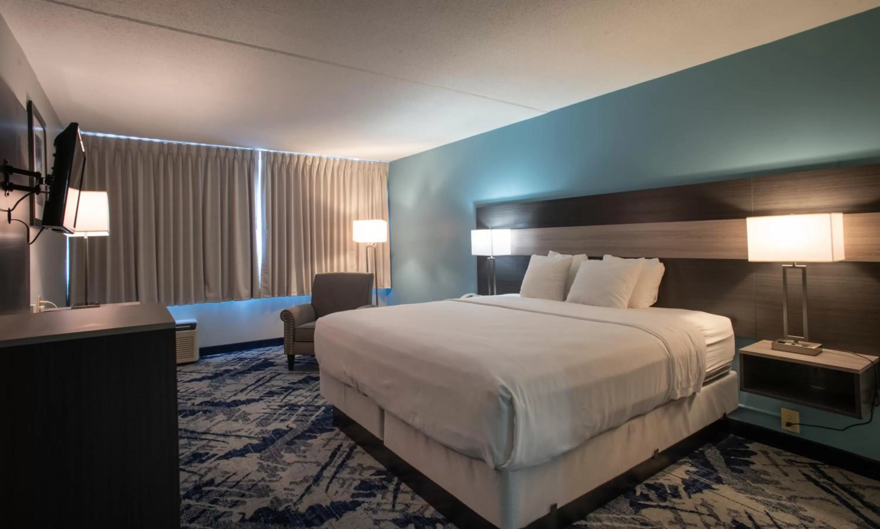 King Room - Mobility Access/Non-Smoking in Best Western Rutgers University Hotel