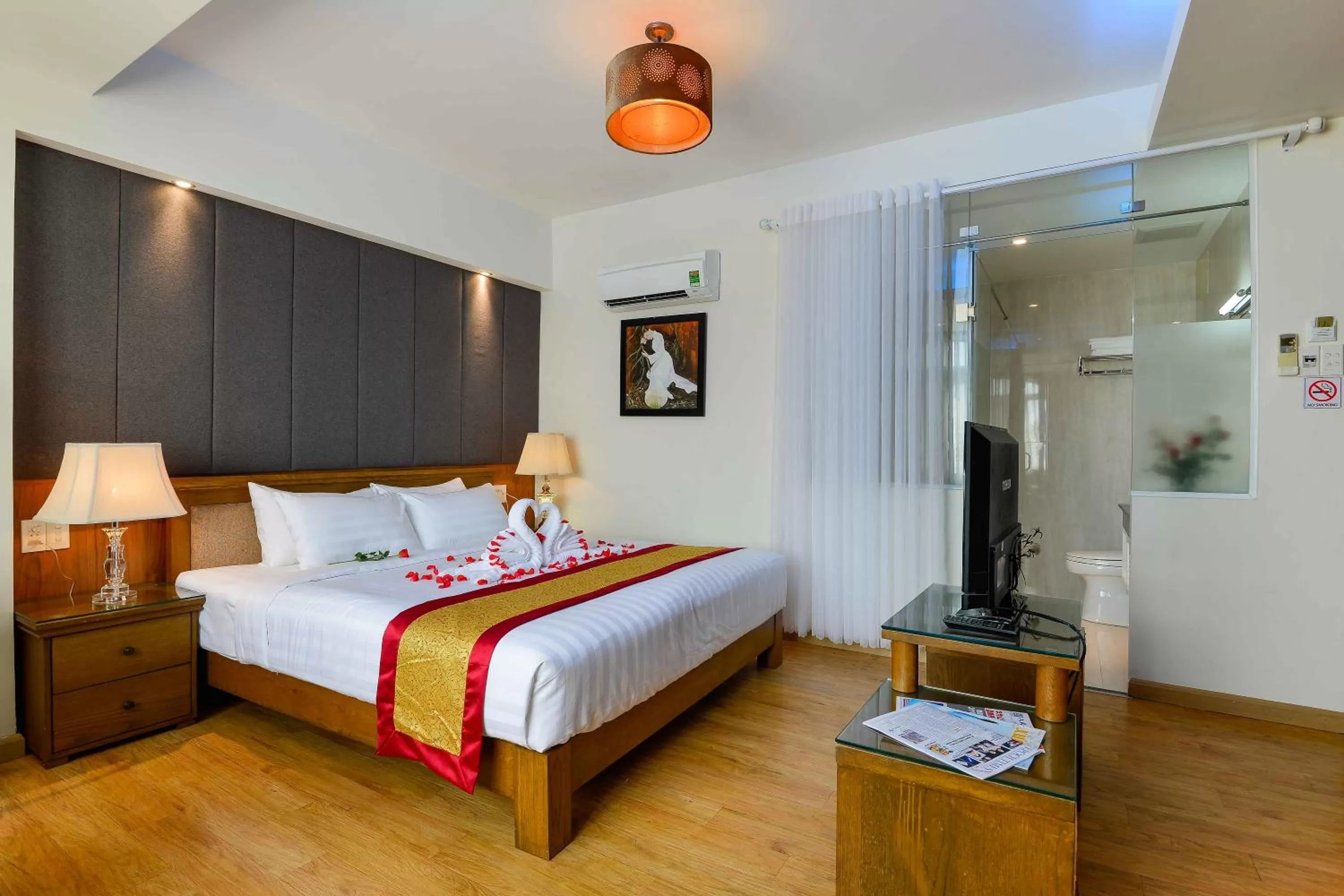 Bed in Saigonciti Hotel A