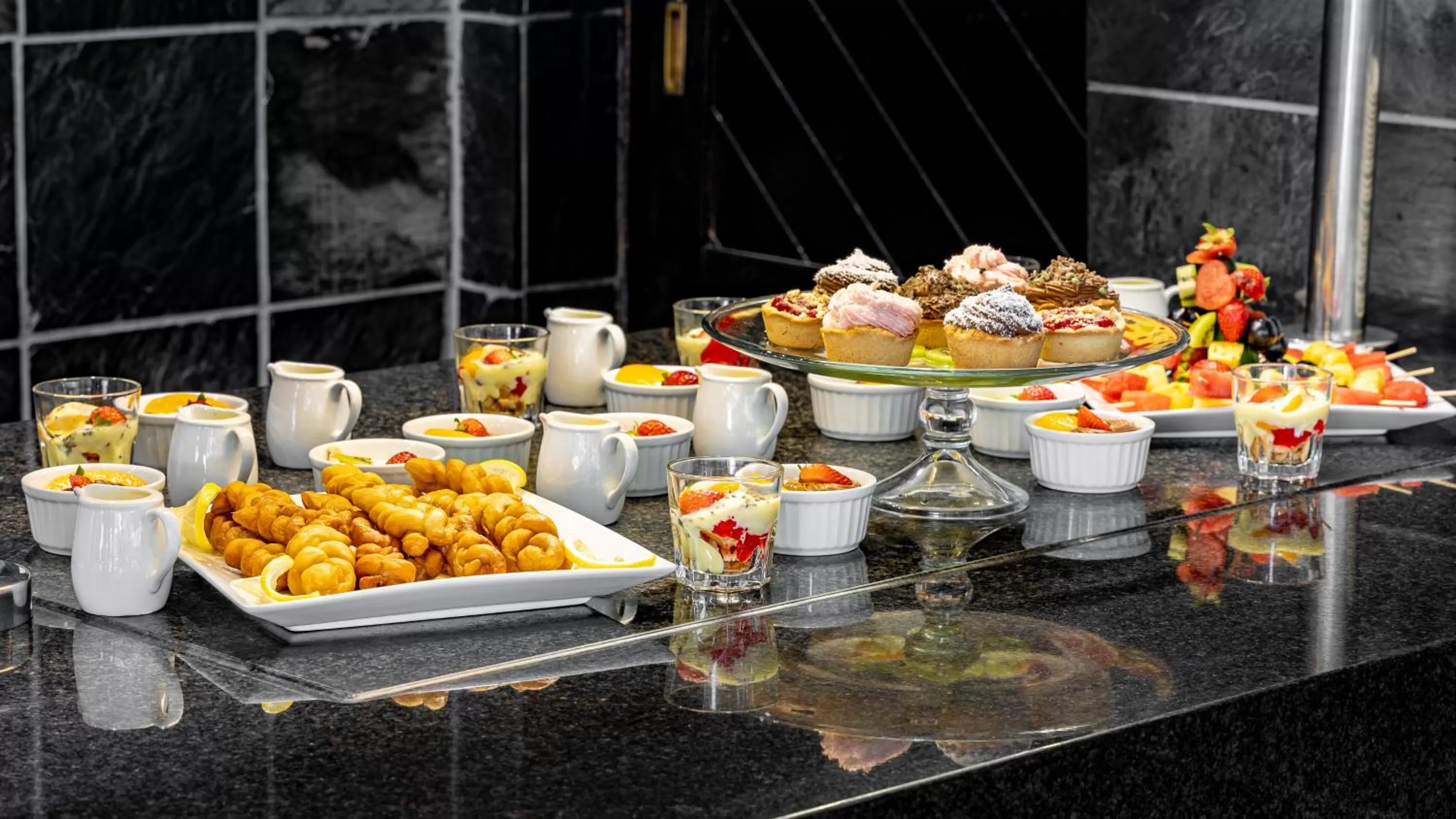 Restaurant/places to eat in African Sky Newcastle Inn