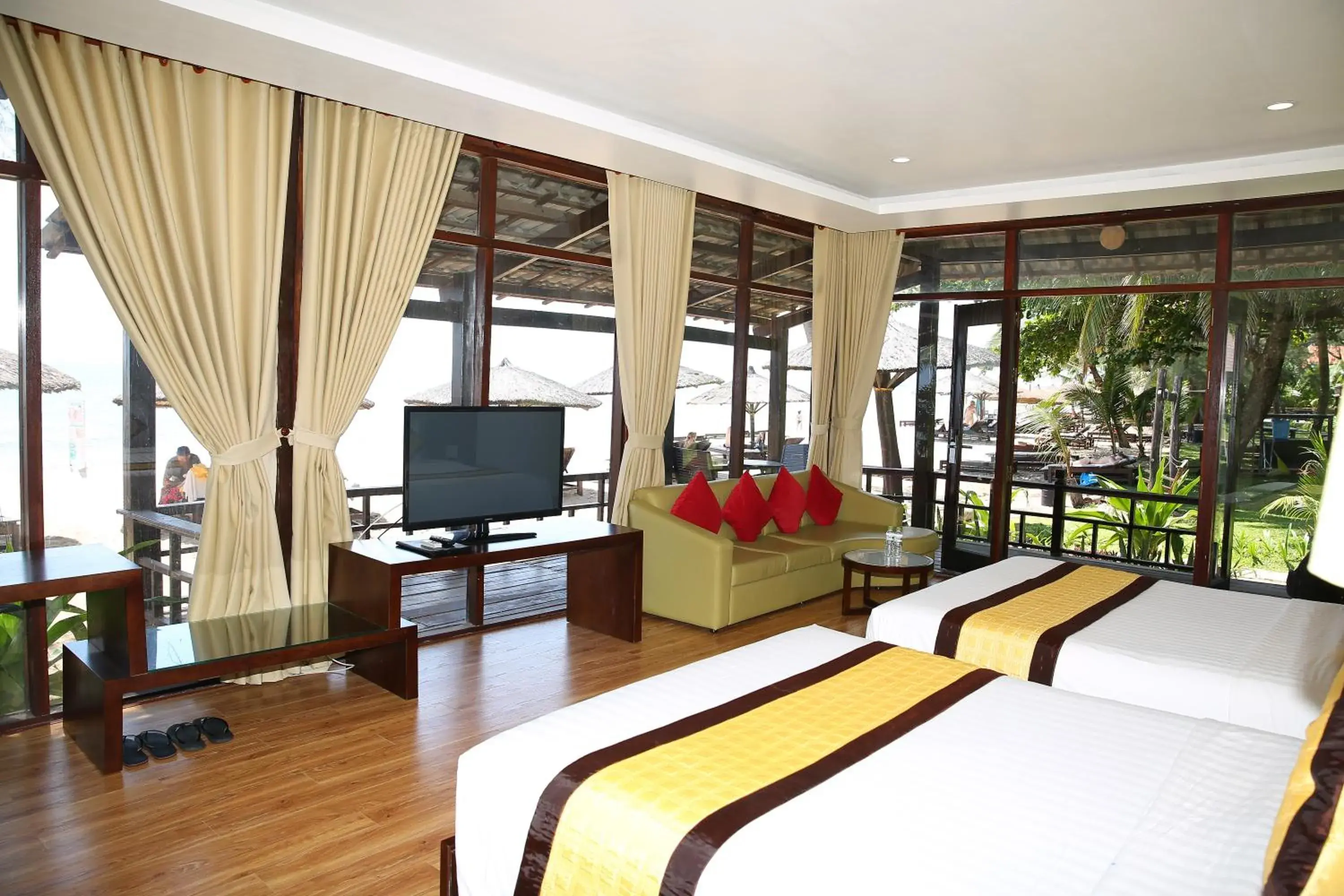Bedroom, TV/Entertainment Center in Arcadia Phu Quoc Resort