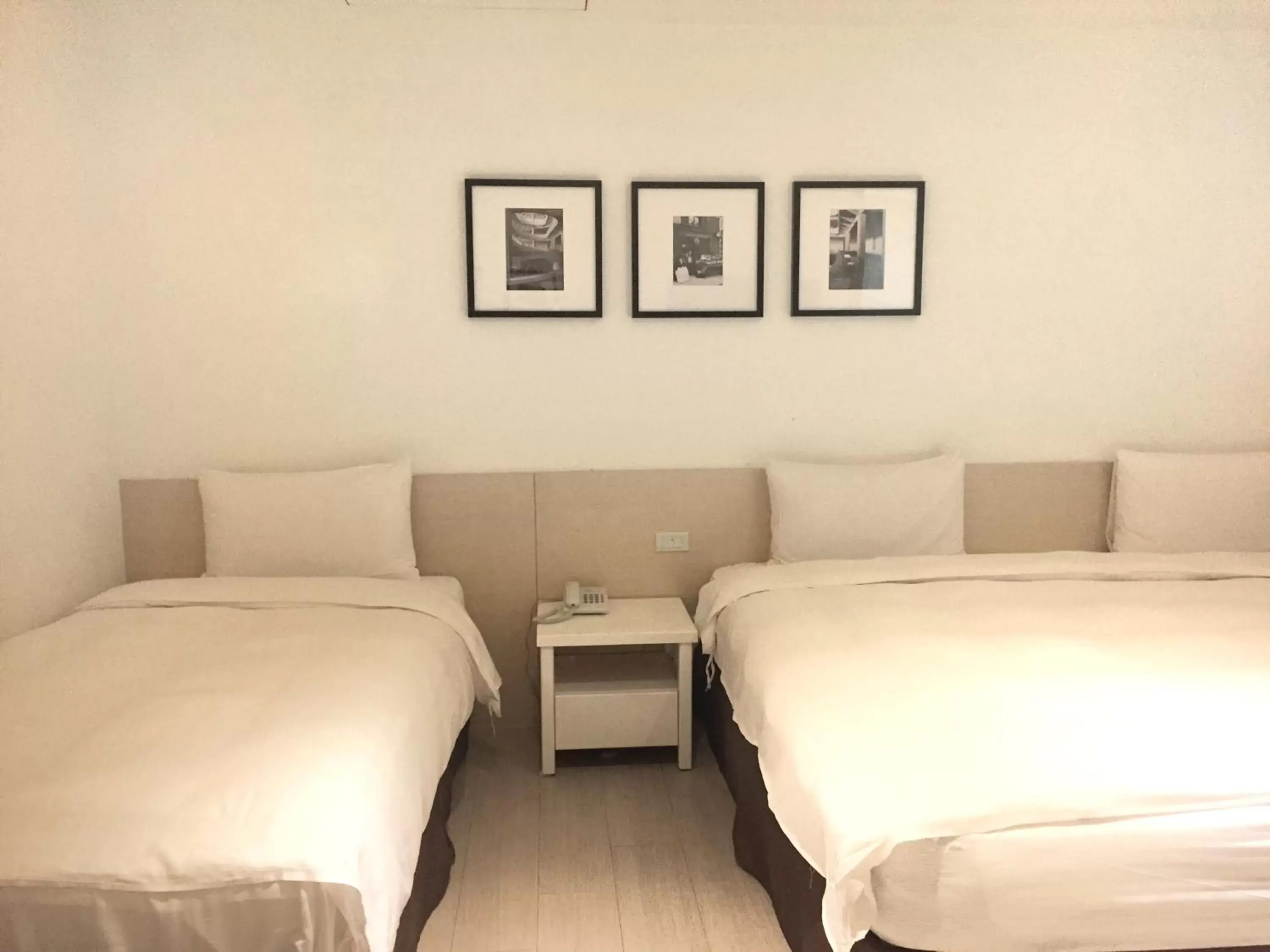 bunk bed, Bed in Wemeet Hotel Taipei