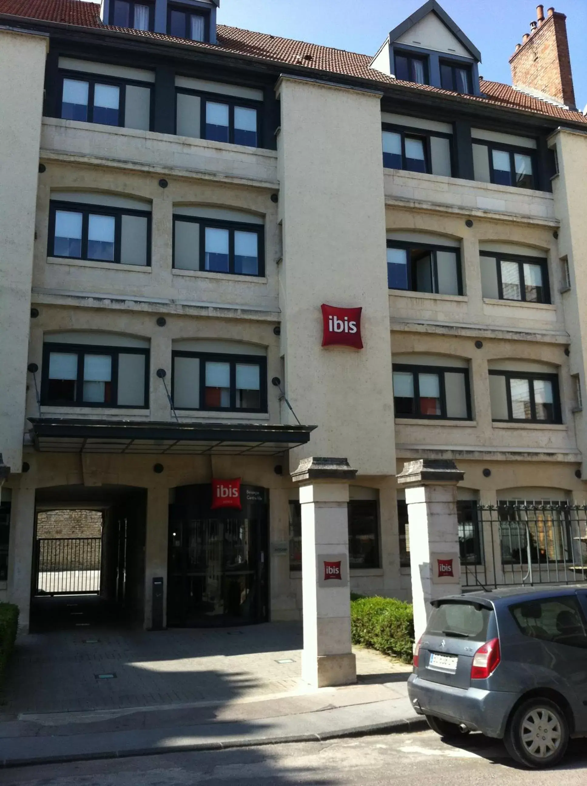 Facade/entrance, Property Building in ibis Besançon Centre Ville