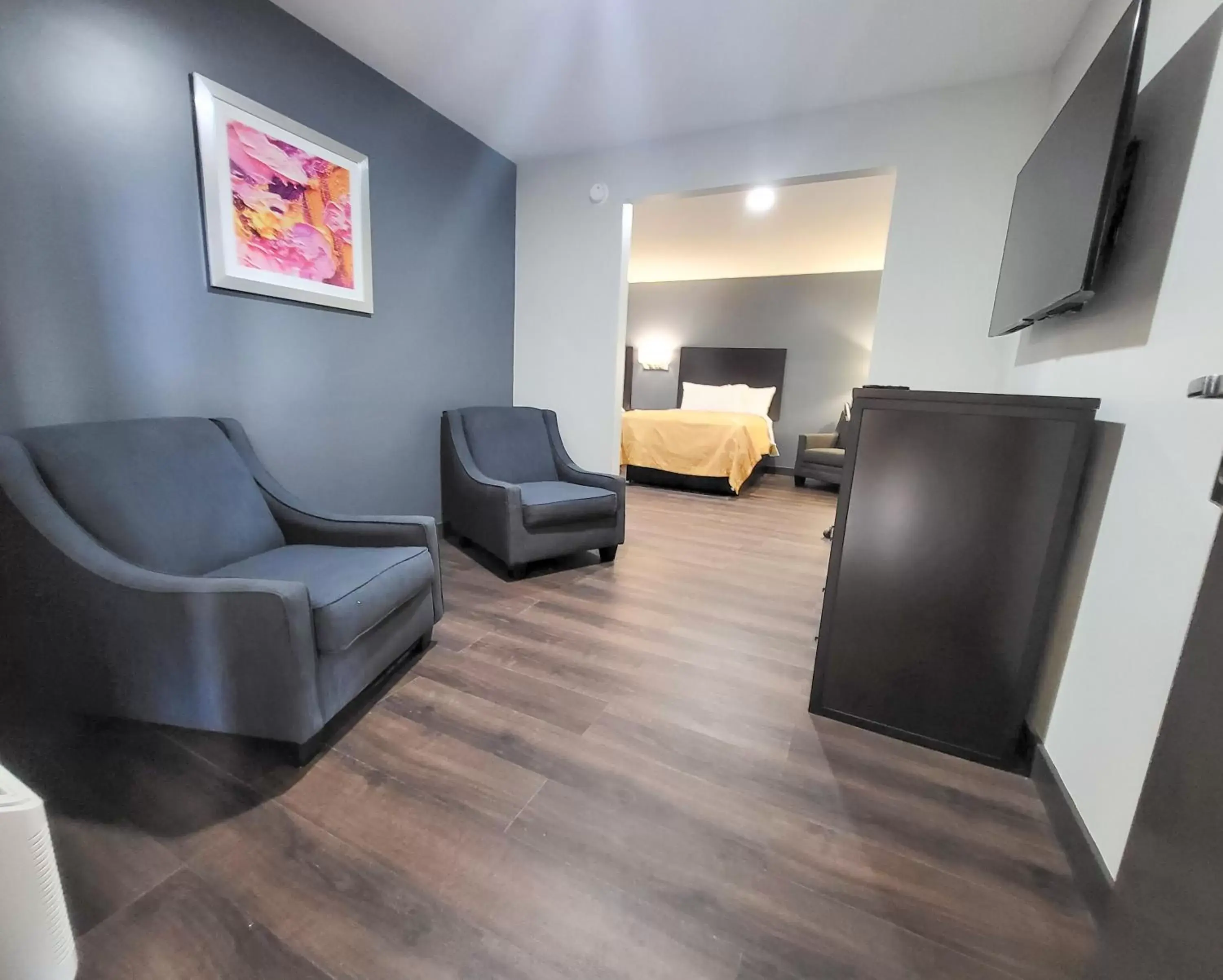 Living room, Seating Area in Rodeway Inn Norfolk Living room, Seating Area in Rodeway Inn Norfolk