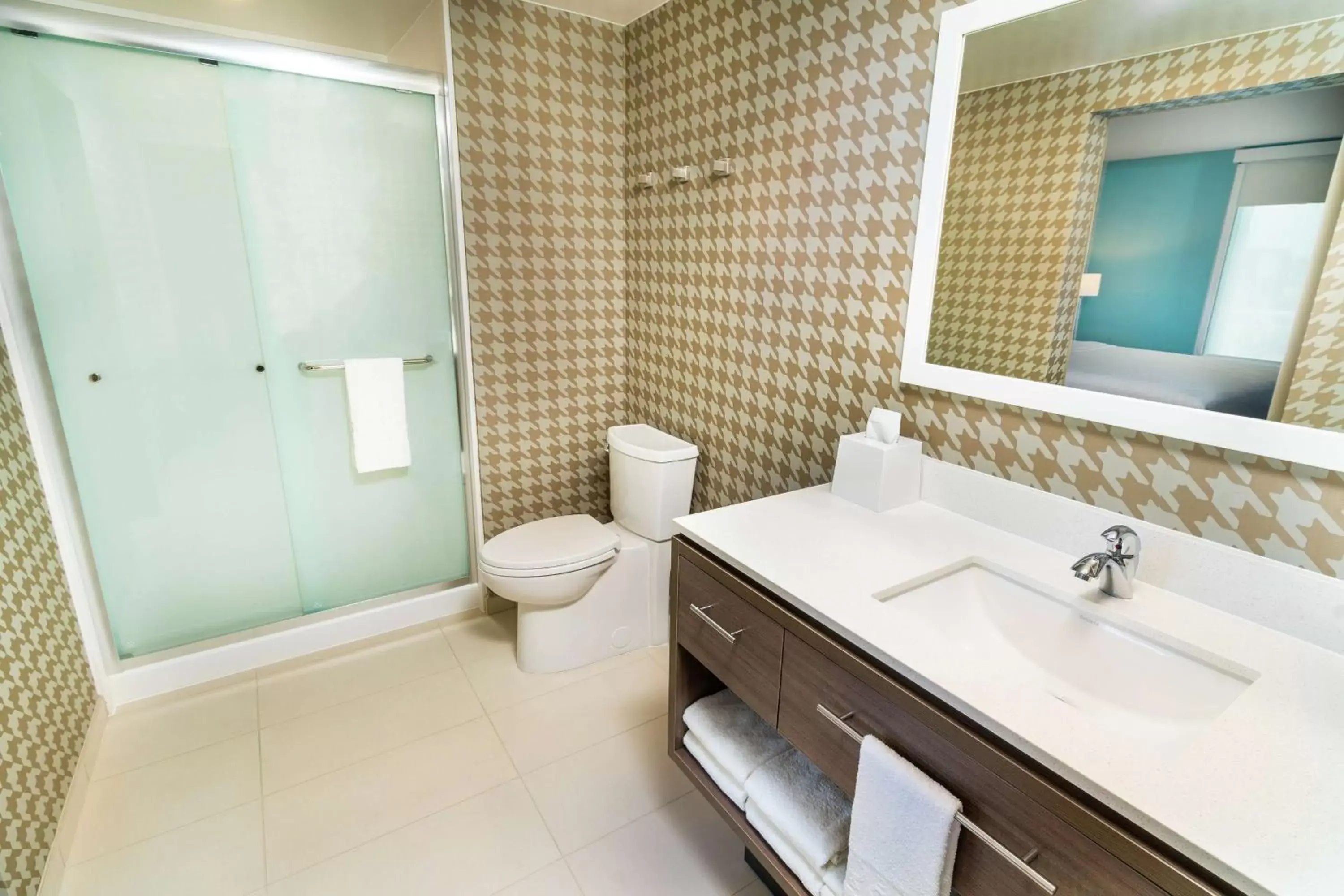 Bathroom in Home2 Suites By Hilton Roseville Sacramento