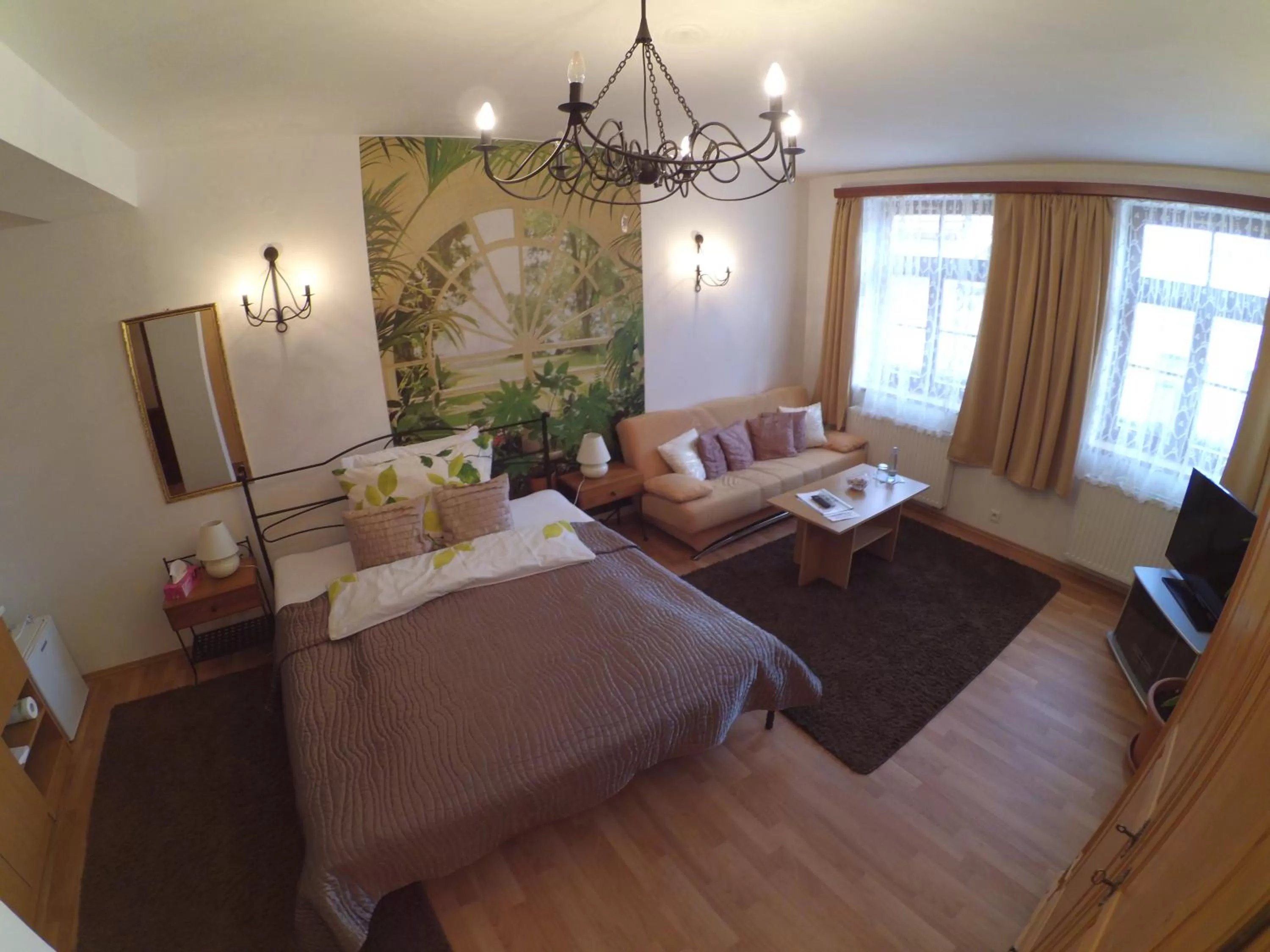 Photo of the whole room, Bed in Hotel Atrium