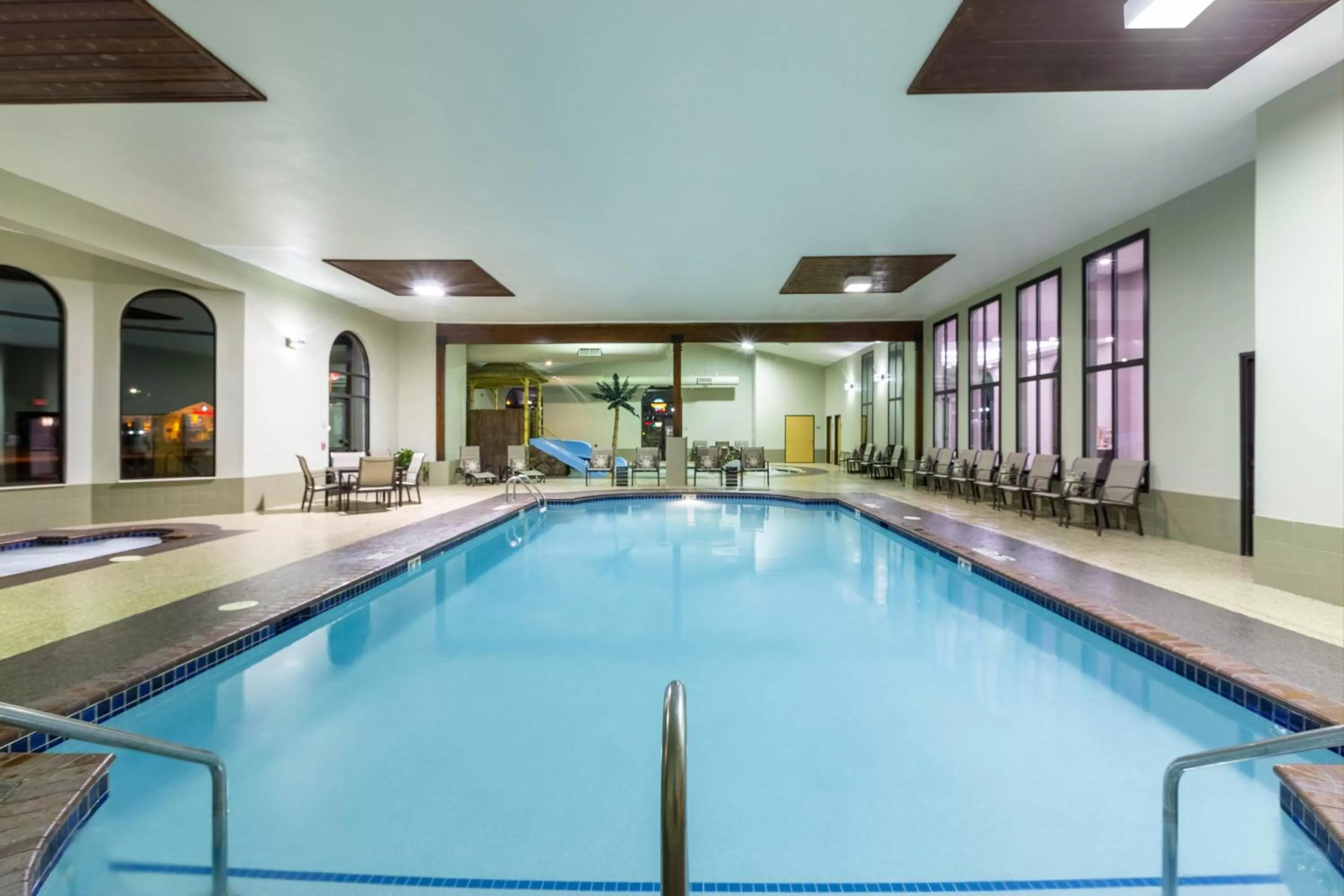 Swimming pool in Wingate by Wyndham Wisconsin Dells Waterpark