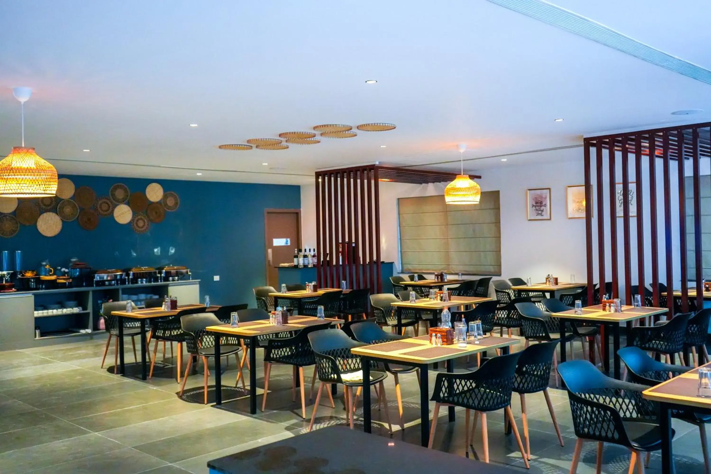 Restaurant/Places to Eat in Casa Hotel & Suites, Gachibowli, Hyderabad