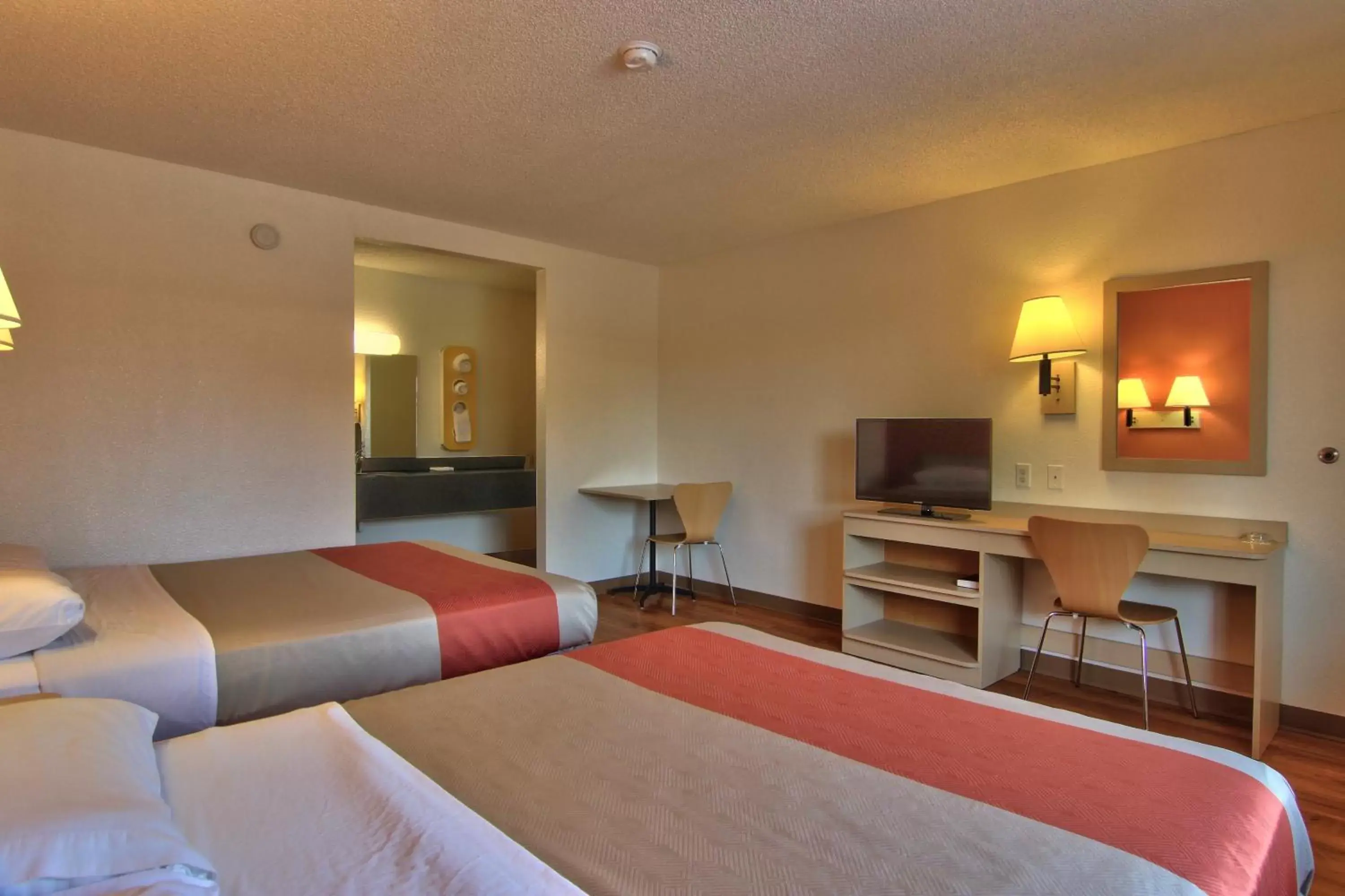 Bedroom, Bed in Motel 6-West Sacramento, CA