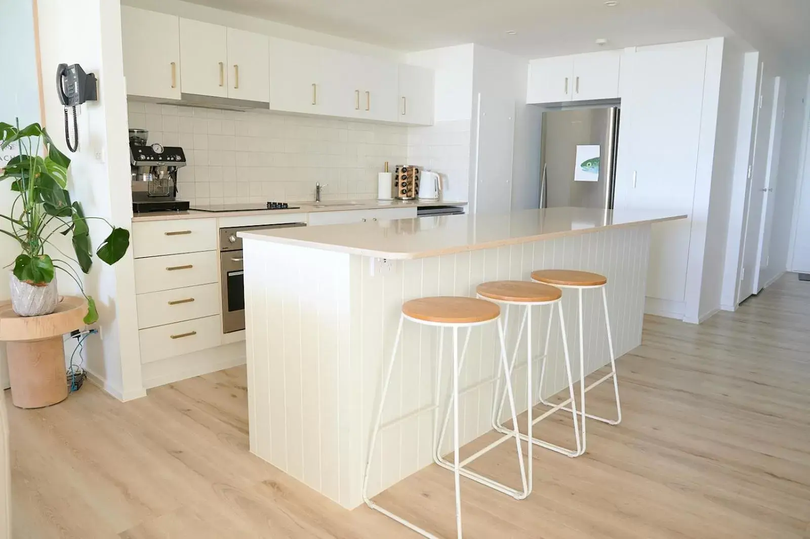 Kitchen/Kitchenette in Foreshore Beachfront Apartments