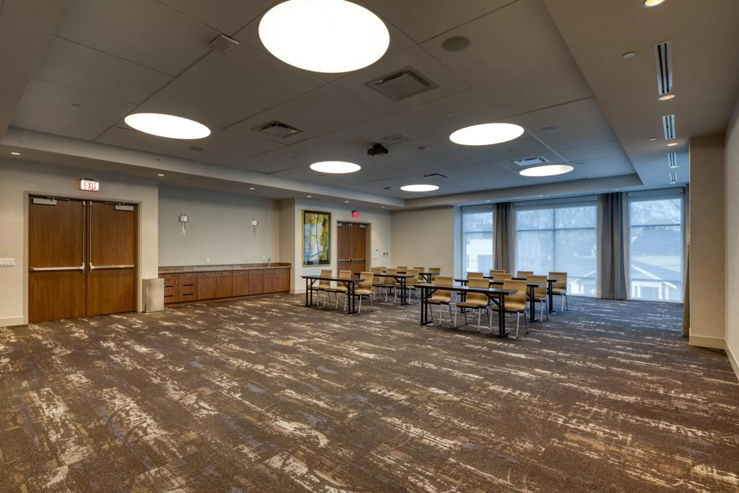 Meeting/conference room in Holiday Inn Express & Suites - Charlotte - South End, an IHG Hotel