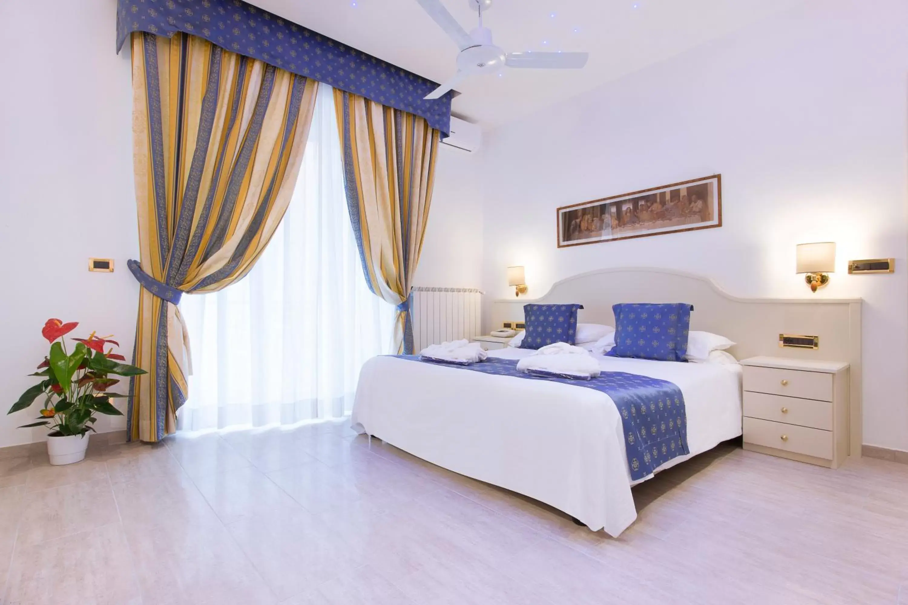 Bed in Hotel Ristorante Toscana