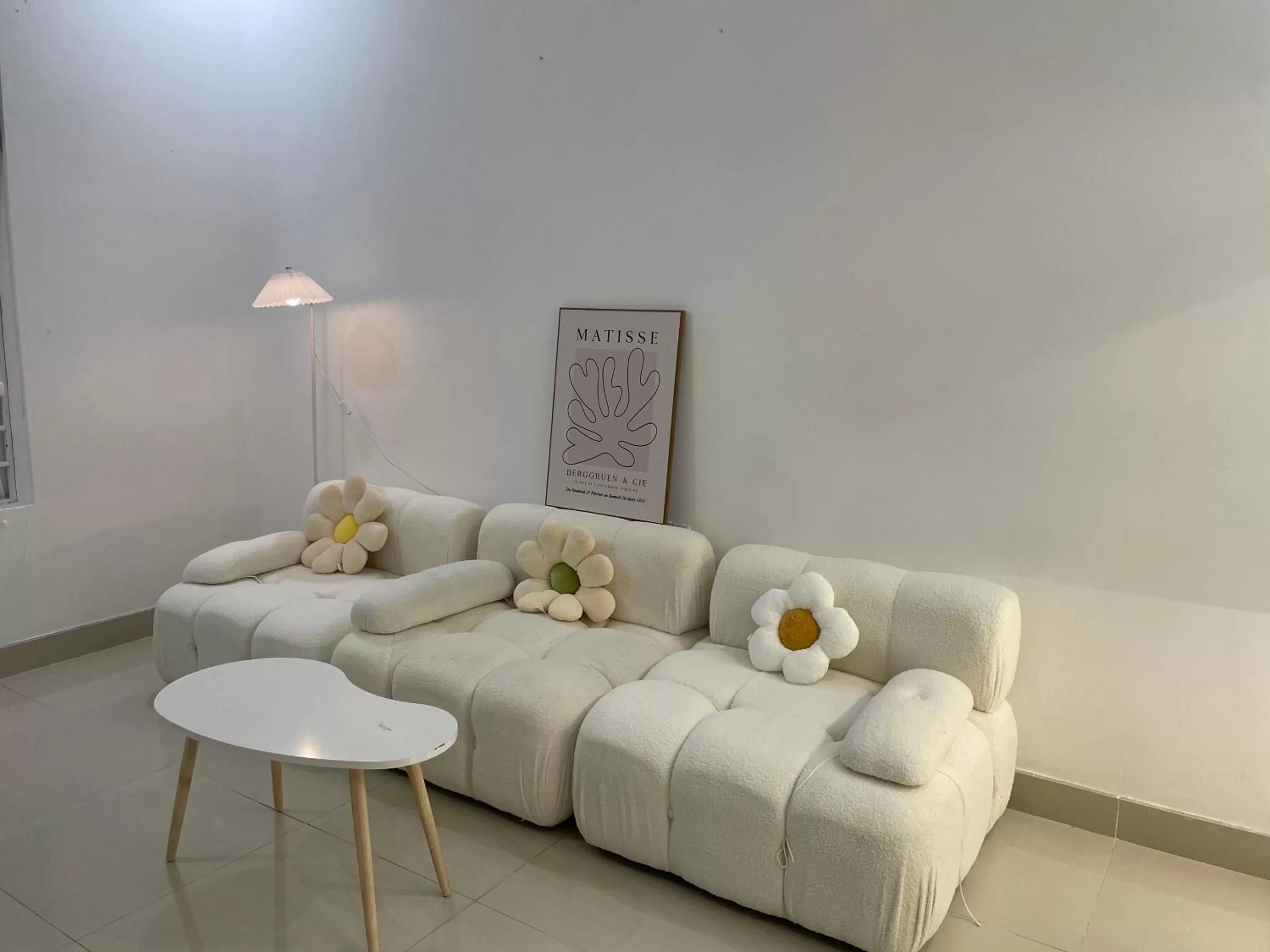 Seating area in Ancient Terracotta Villa