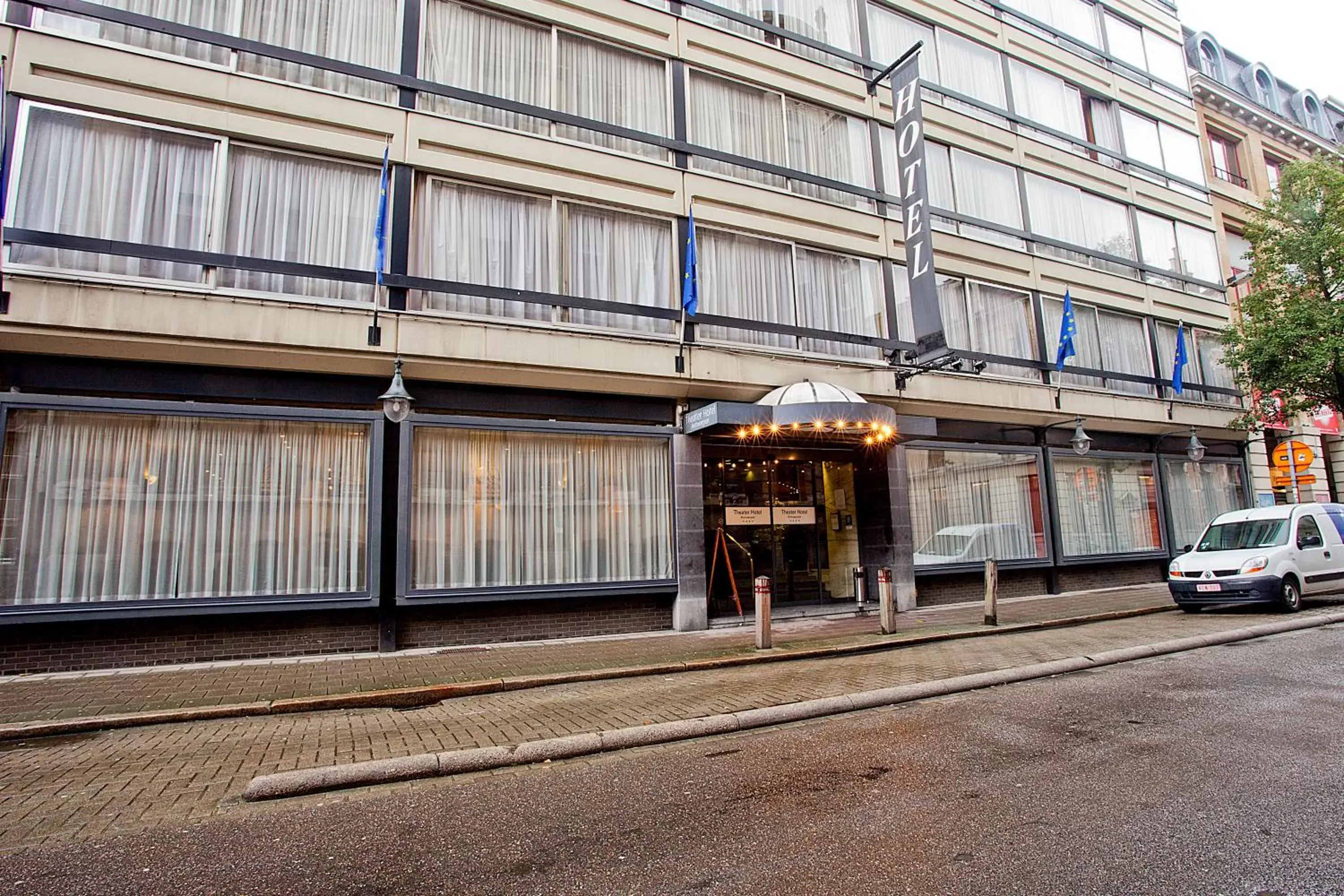 Facade/entrance, Property Building in Theater Hotel