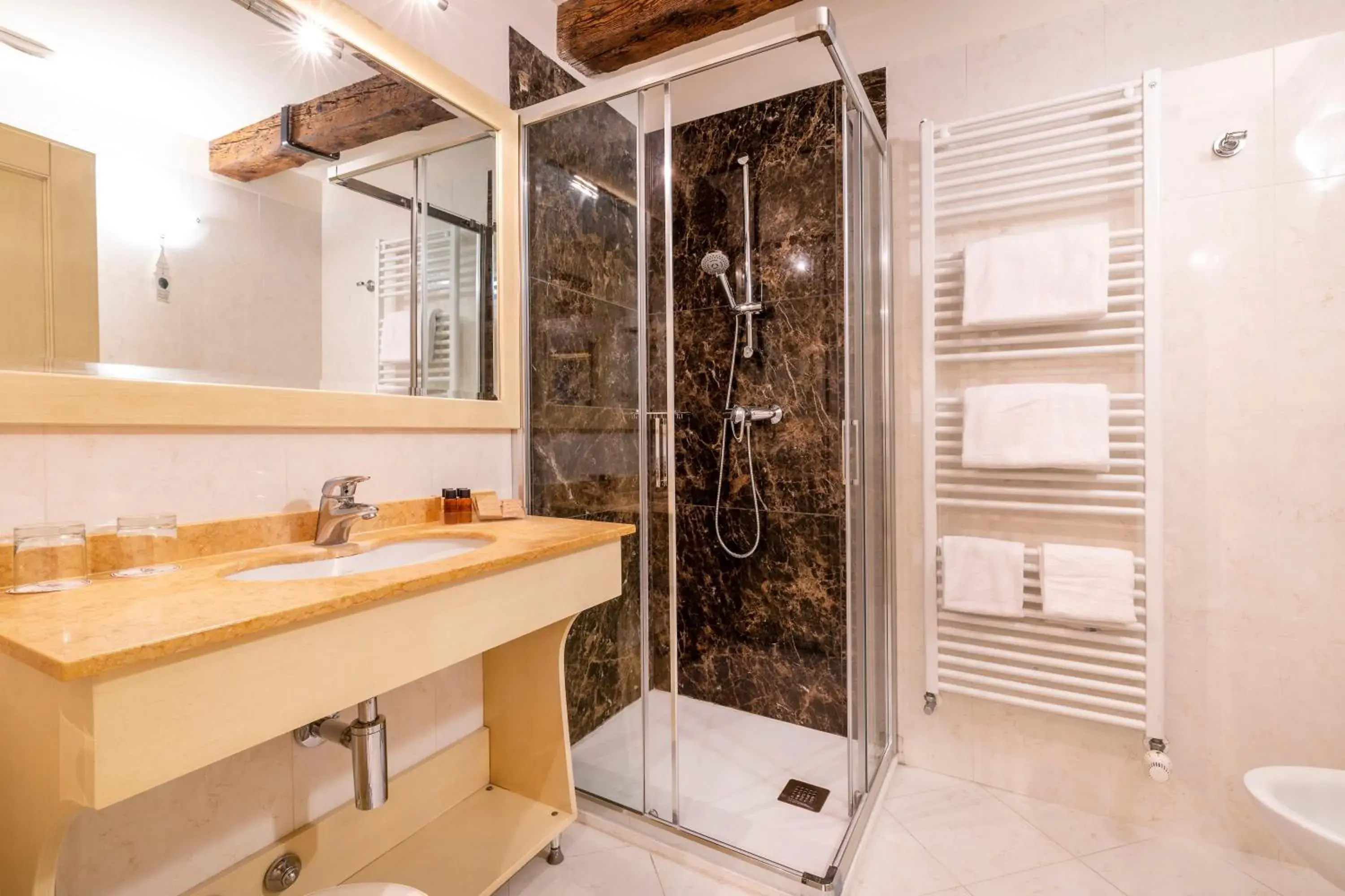 Bathroom in Hotel Bella Venezia