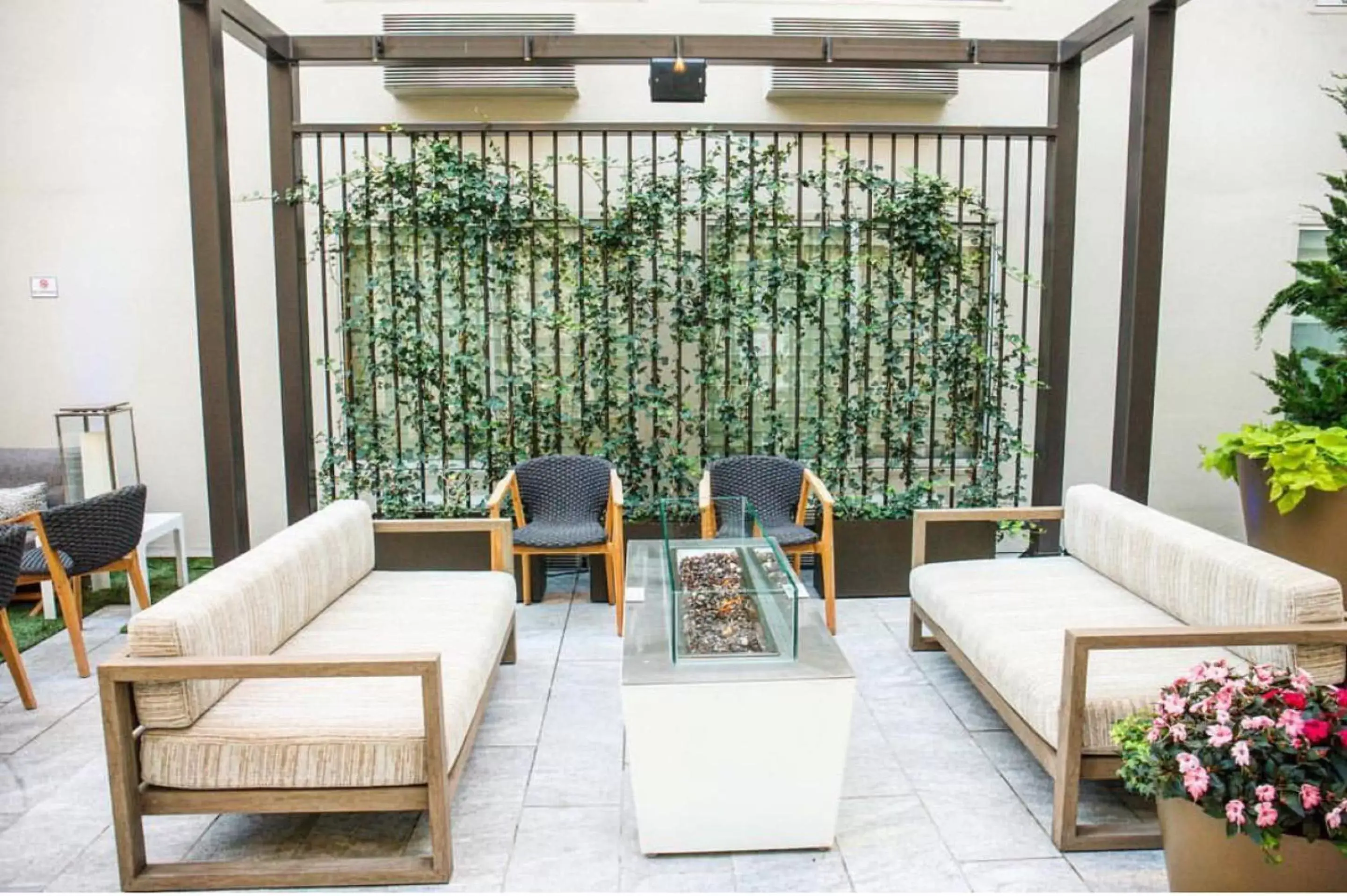 Patio, Seating Area in Hotel Zoe Fisherman's Wharf