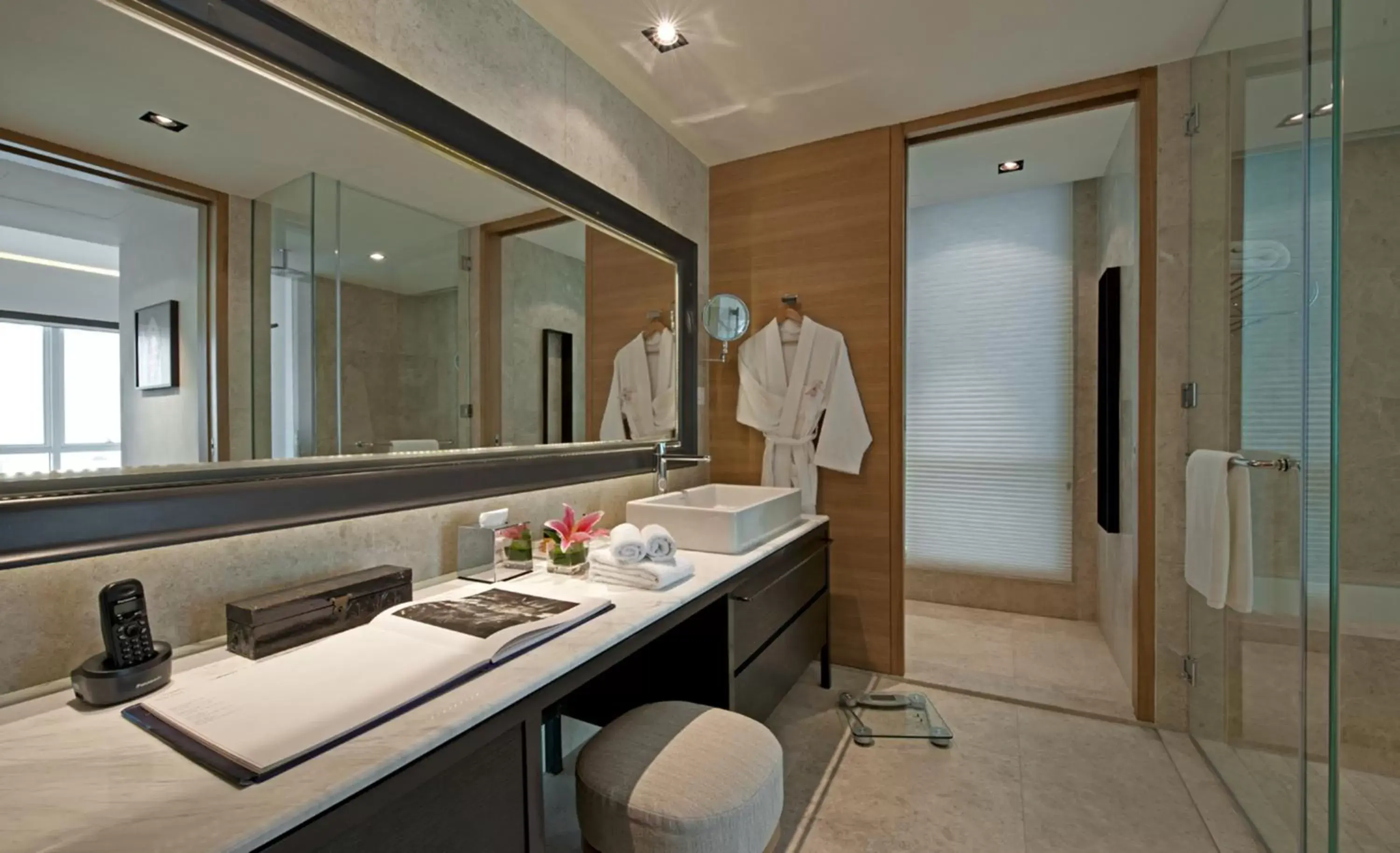 Bathroom in Lanson Place Bukit Ceylon