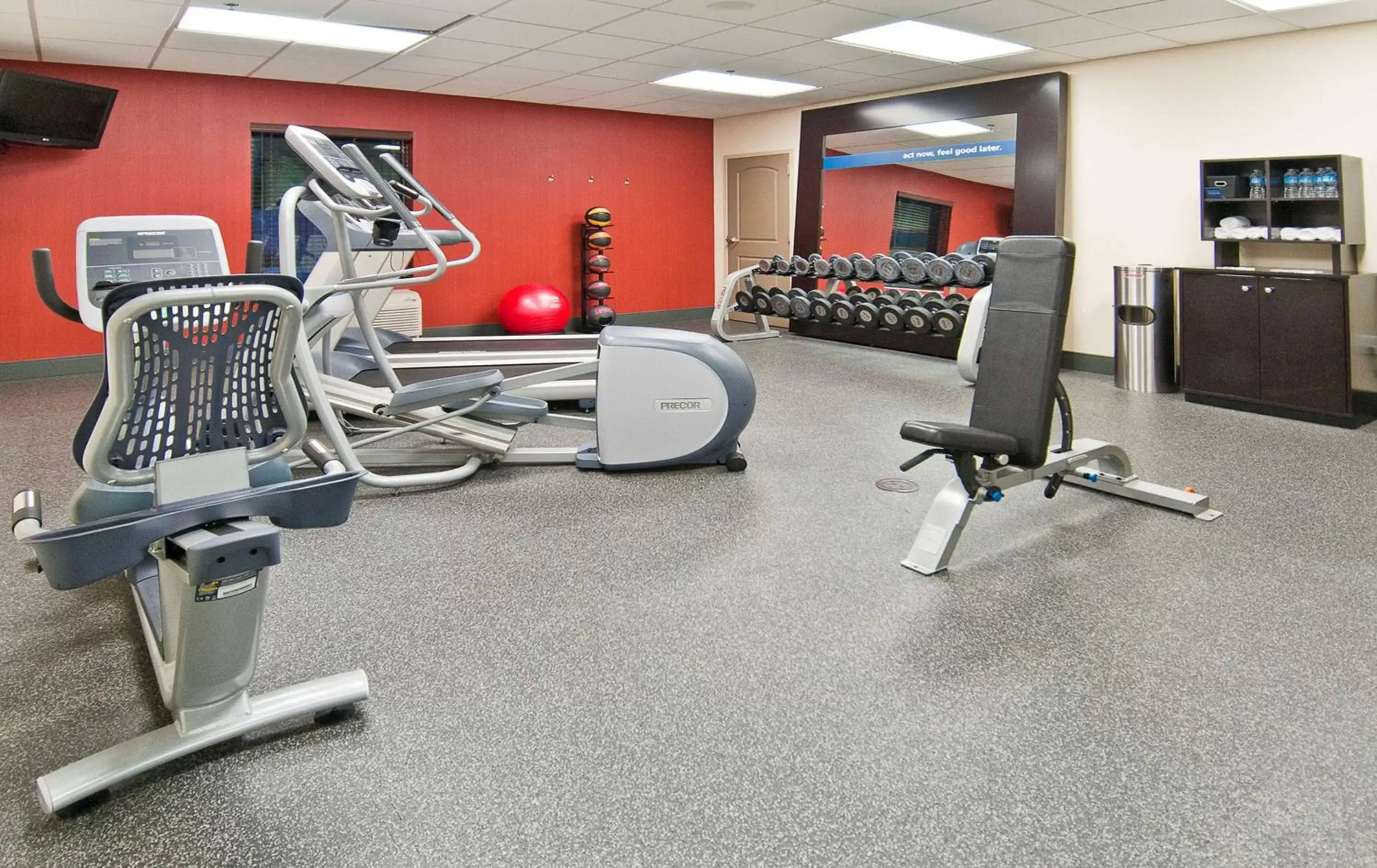 Fitness centre/facilities in Hampton Inn Maumelle Fitness centre/facilities in Hampton Inn Maumelle