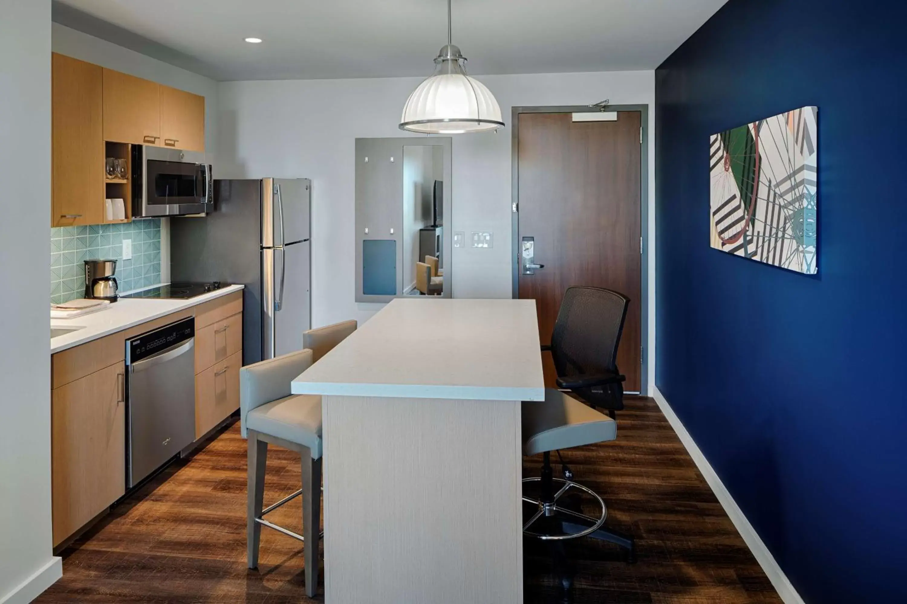 Photo of the whole room, Kitchen/Kitchenette in Hyatt House Columbus OSU Short North