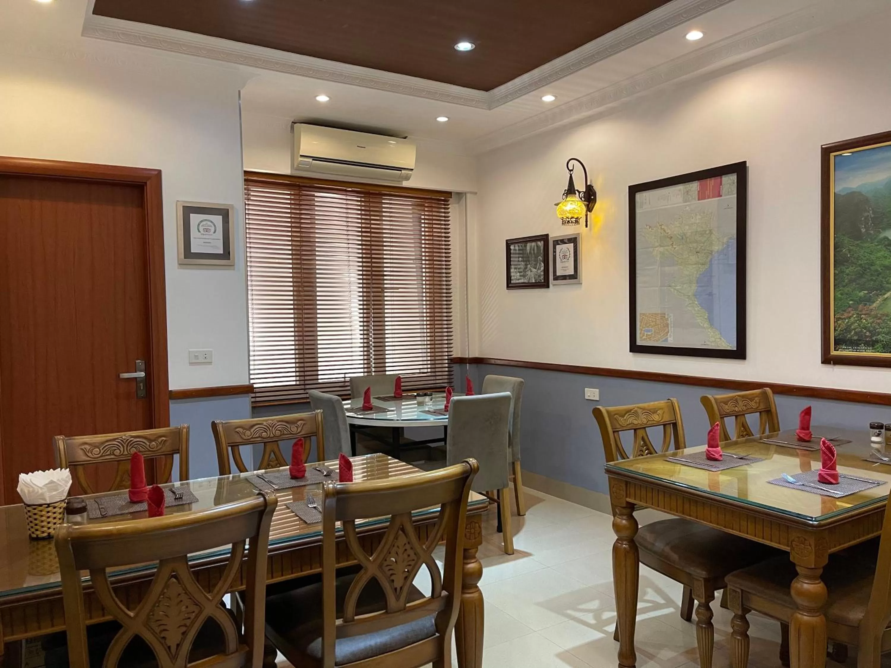 Restaurant/places to eat in The Vancouver Hotel - Ninh Binh