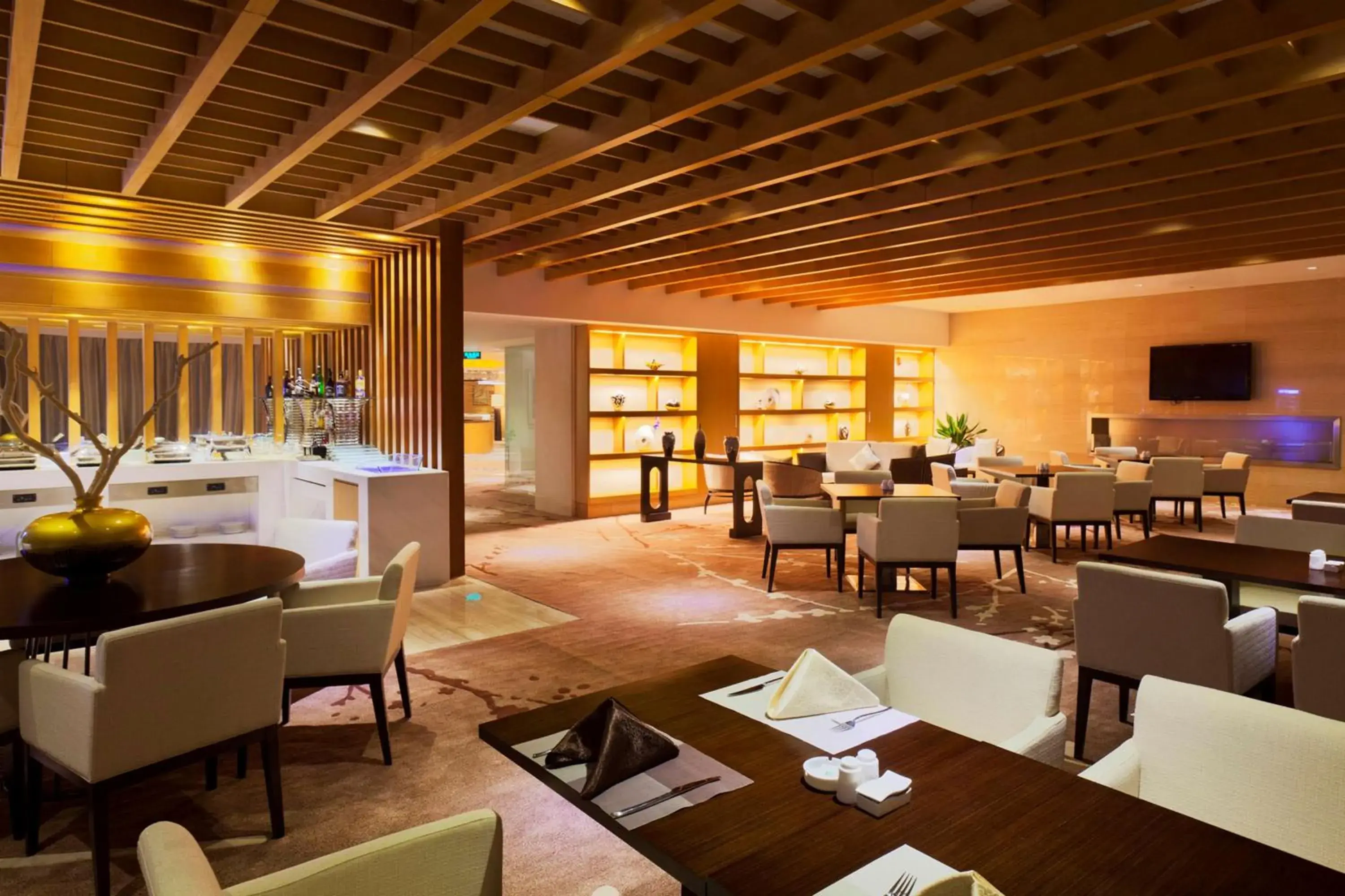 Lounge or bar, Restaurant/Places to Eat in Radisson Hotel Tianjin Aqua City