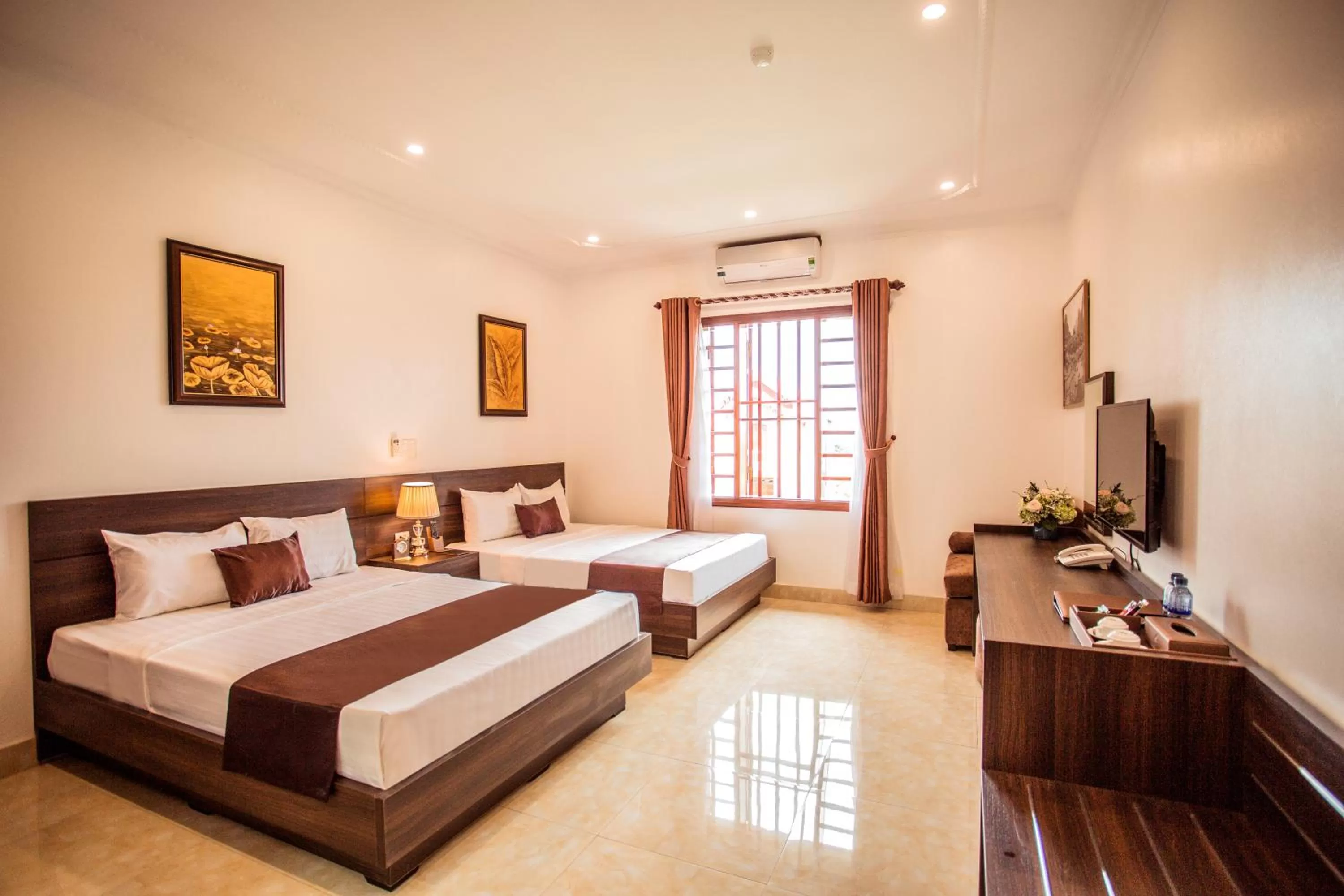 Photo of the whole room, Bed in Salina Hotel Ninh Binh