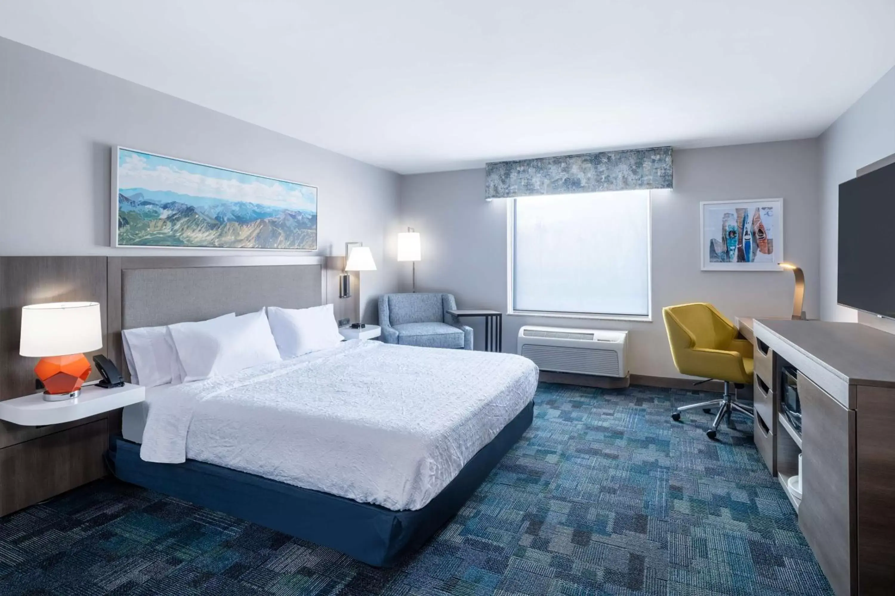 Bedroom in Hampton Inn & Suites Salida, CO