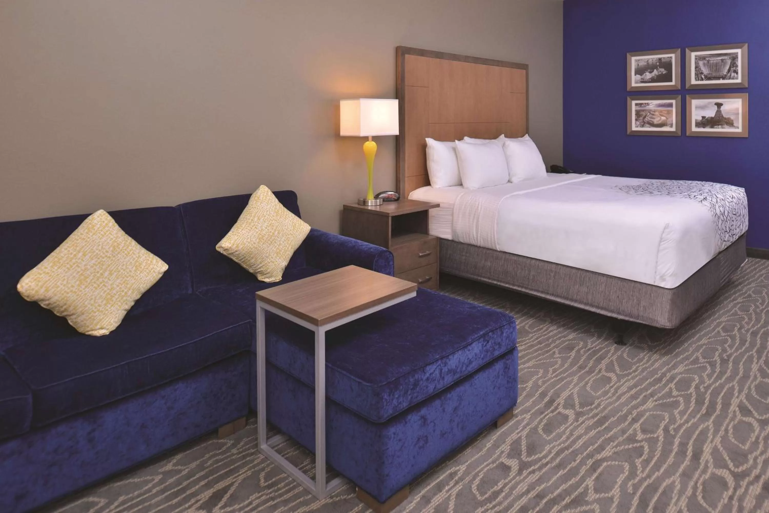 Photo of the whole room, Bed in La Quinta by Wyndham Page at Lake Powell