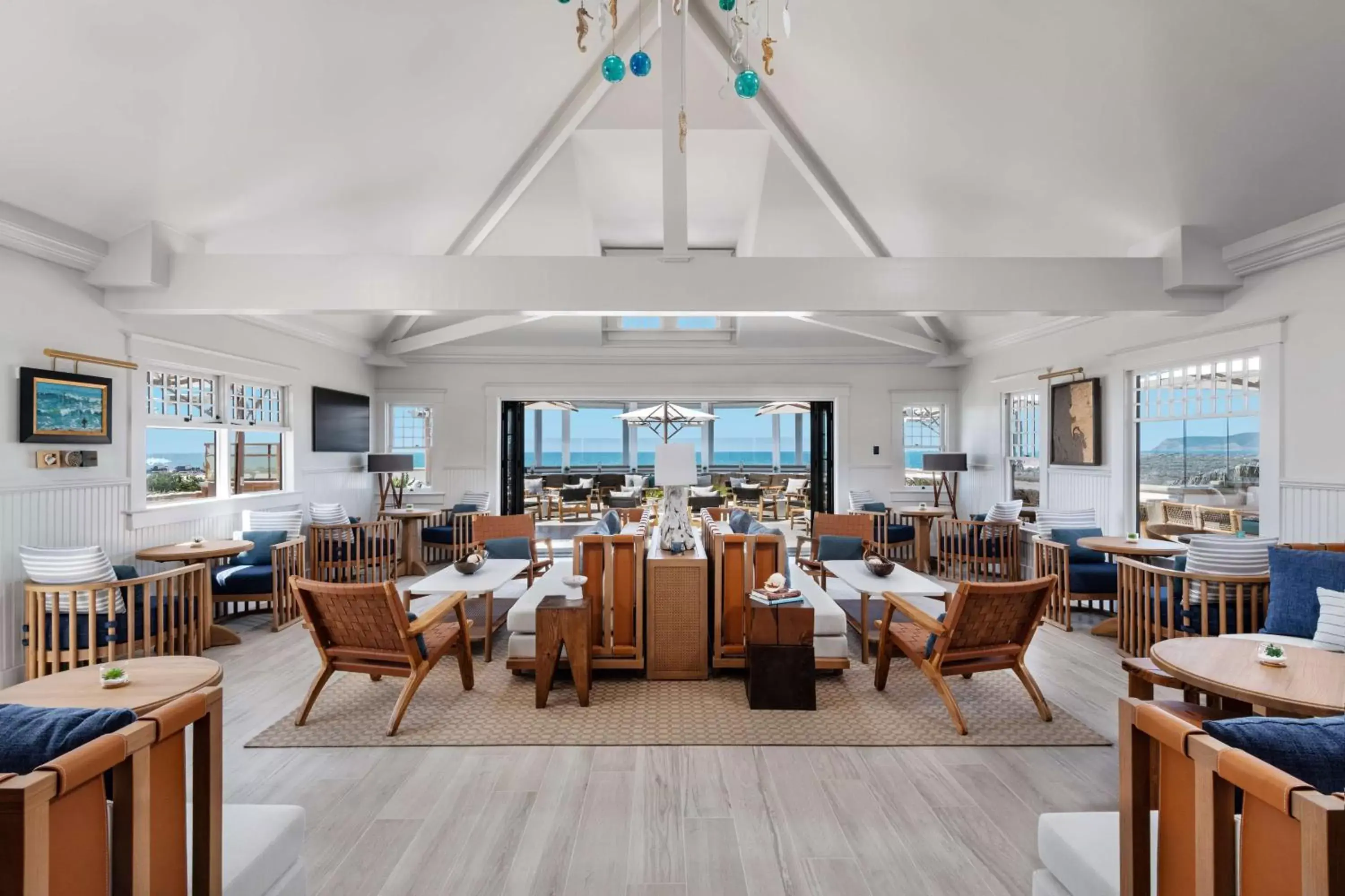 Living room, Restaurant/Places to Eat in Hotel del Coronado, Curio Collection by Hilton