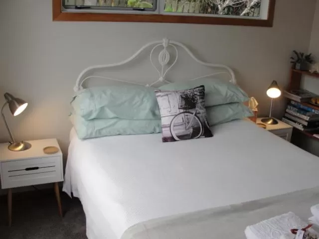 Bed in Leigh Panorama B&B