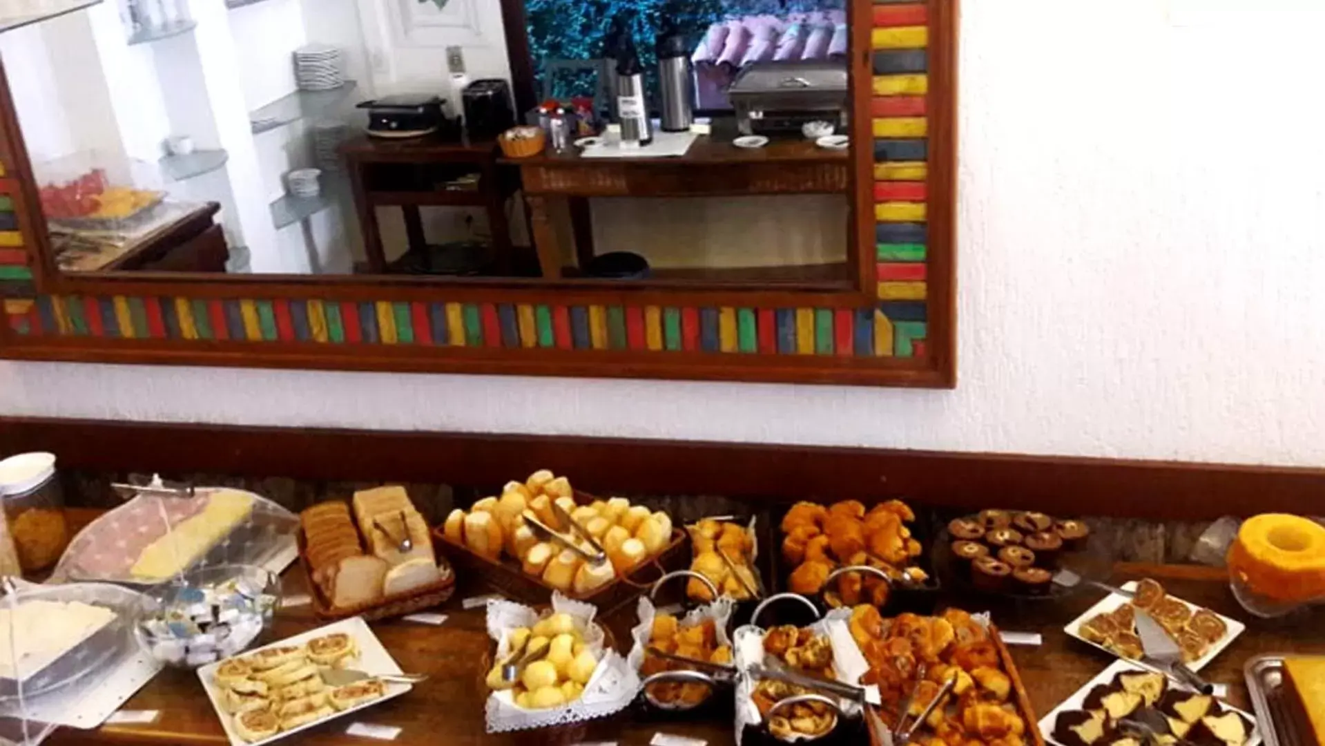 Continental breakfast in Pousada El Parador