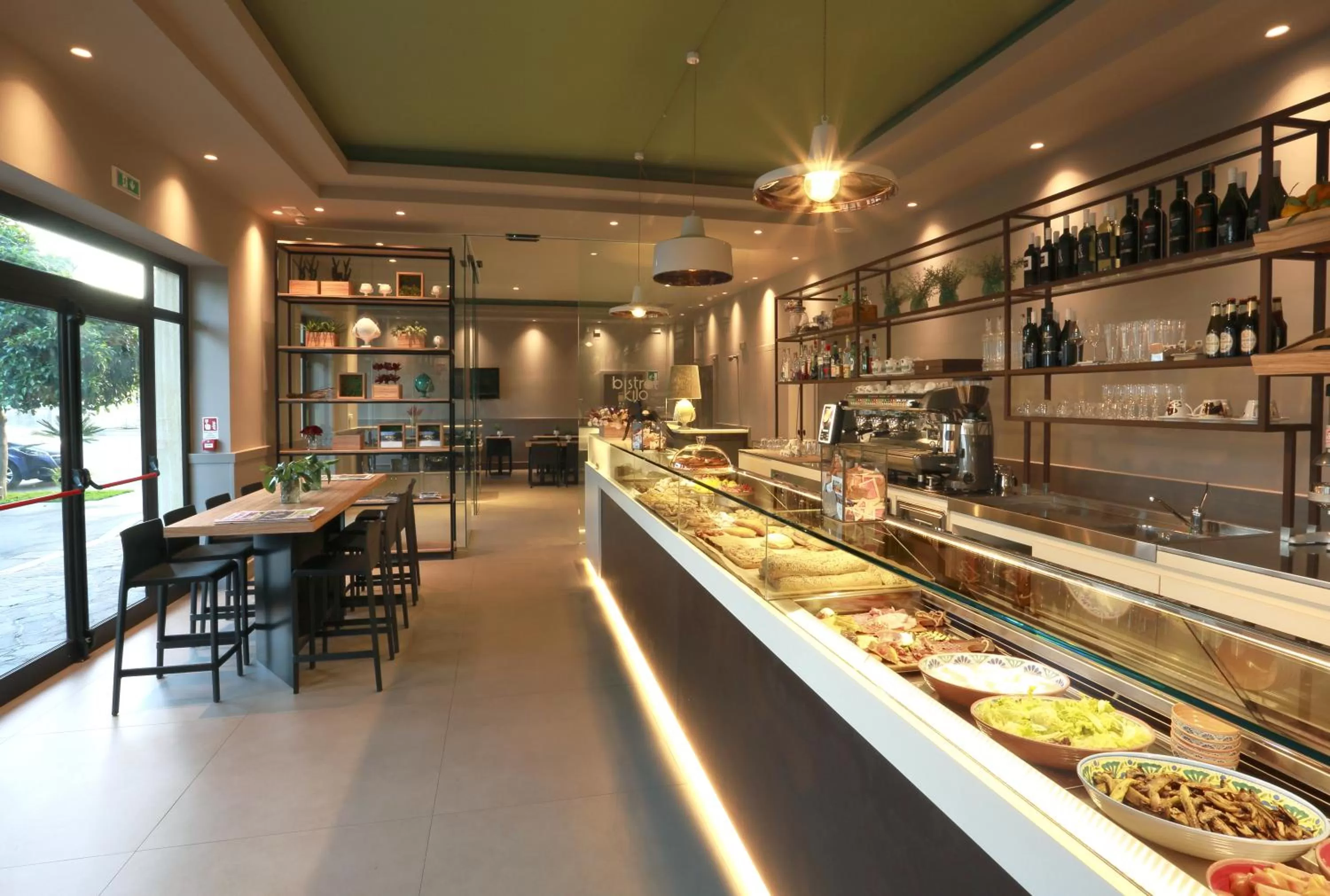 Lounge or bar in Hotel Aloisi