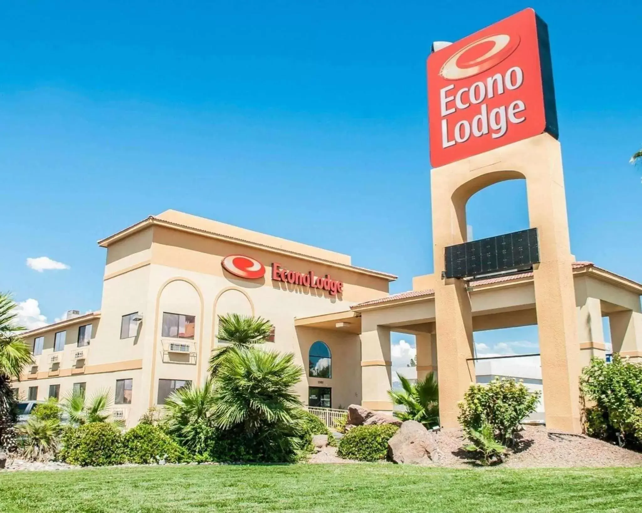 Property building in Econo Lodge Las Cruces University Area