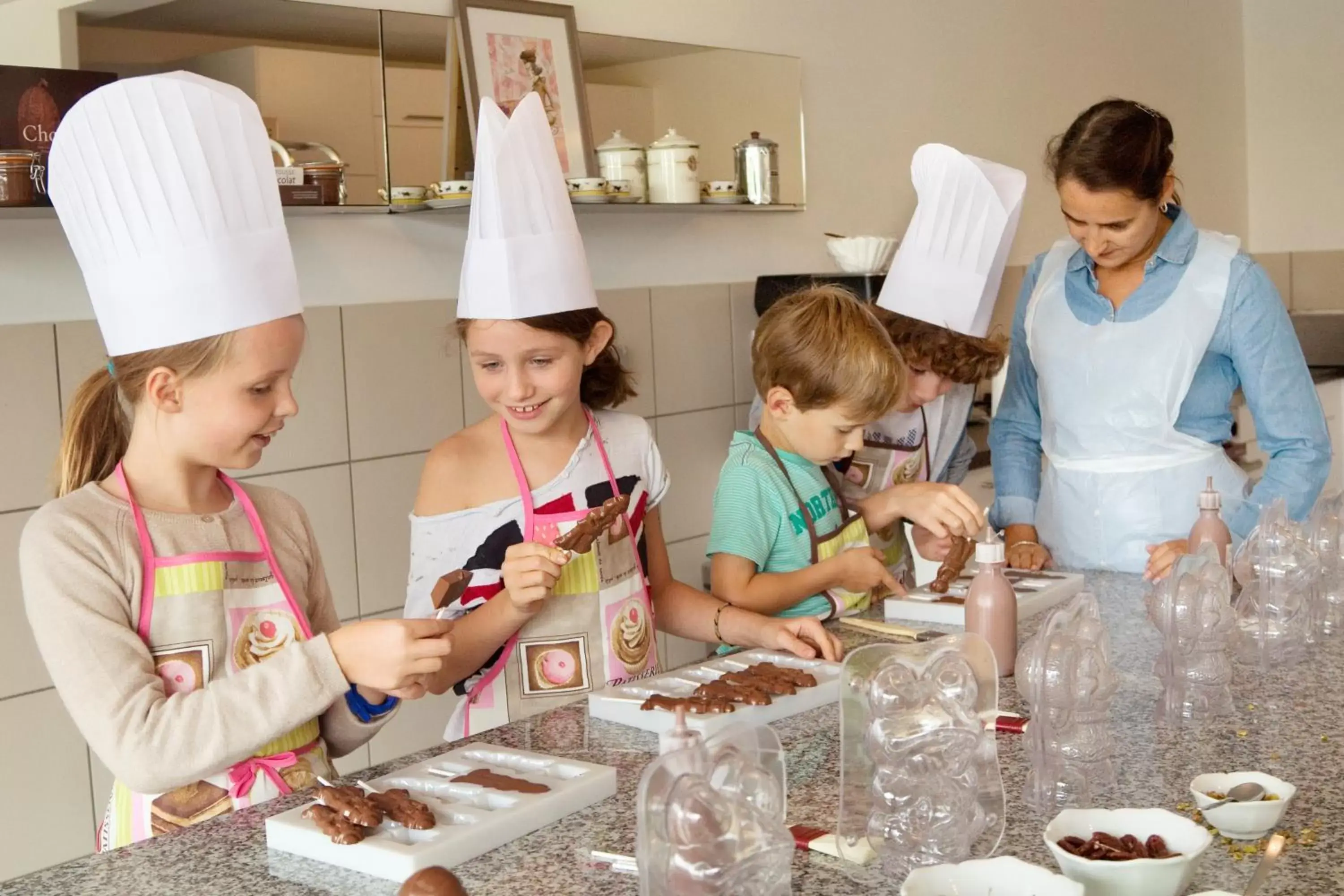 Activities, Family in La Maison de Karen Chocolat