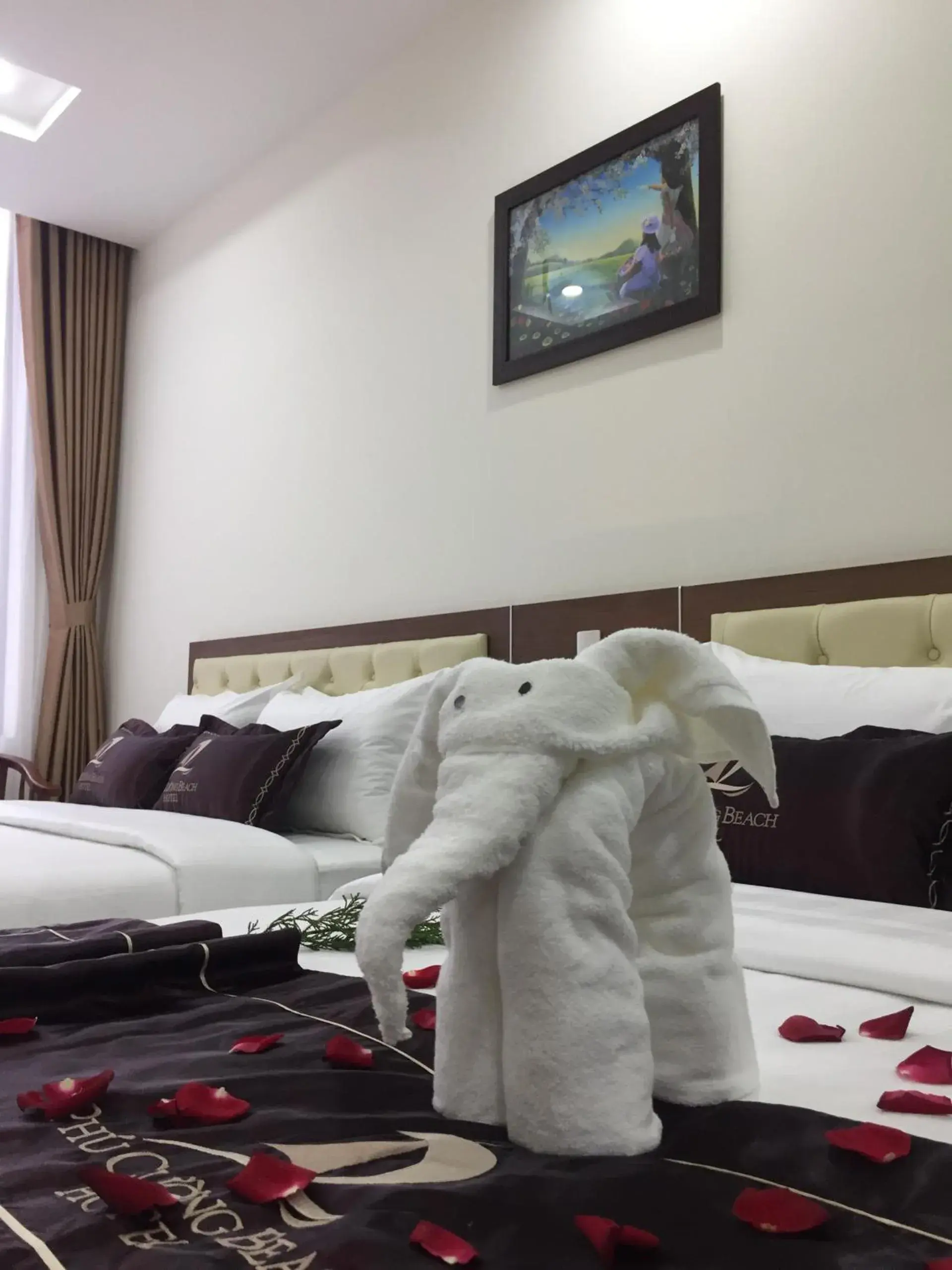 Photo of the whole room, Bed in Phu Cuong Beach Hotel
