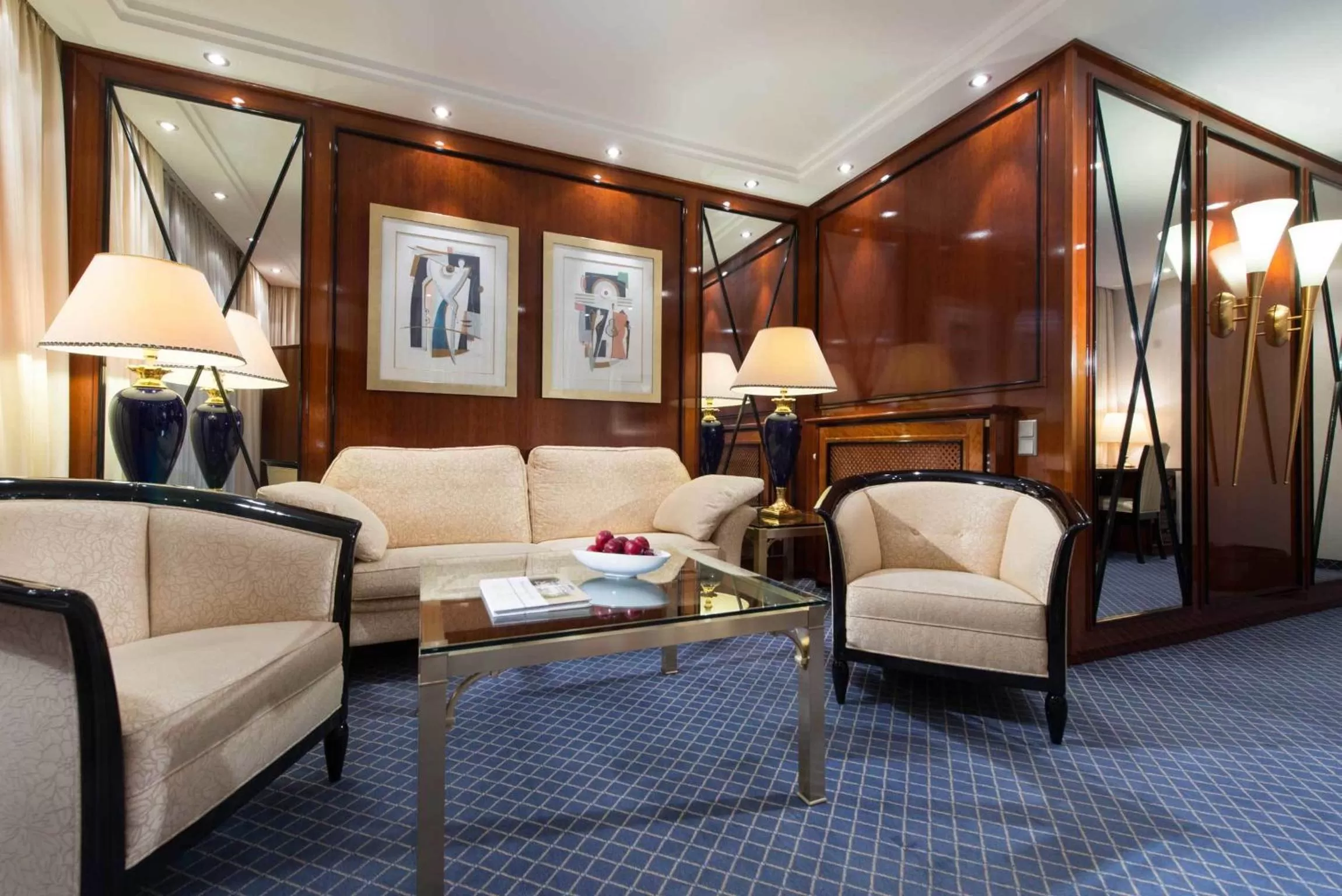 Living room in Maritim Hotel Am Schlossgarten